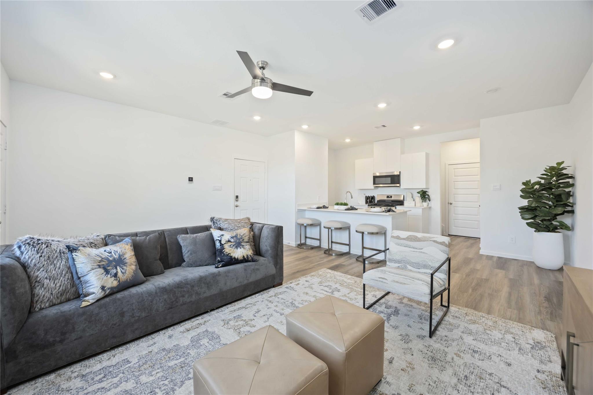 3302 Willshire Stone Street