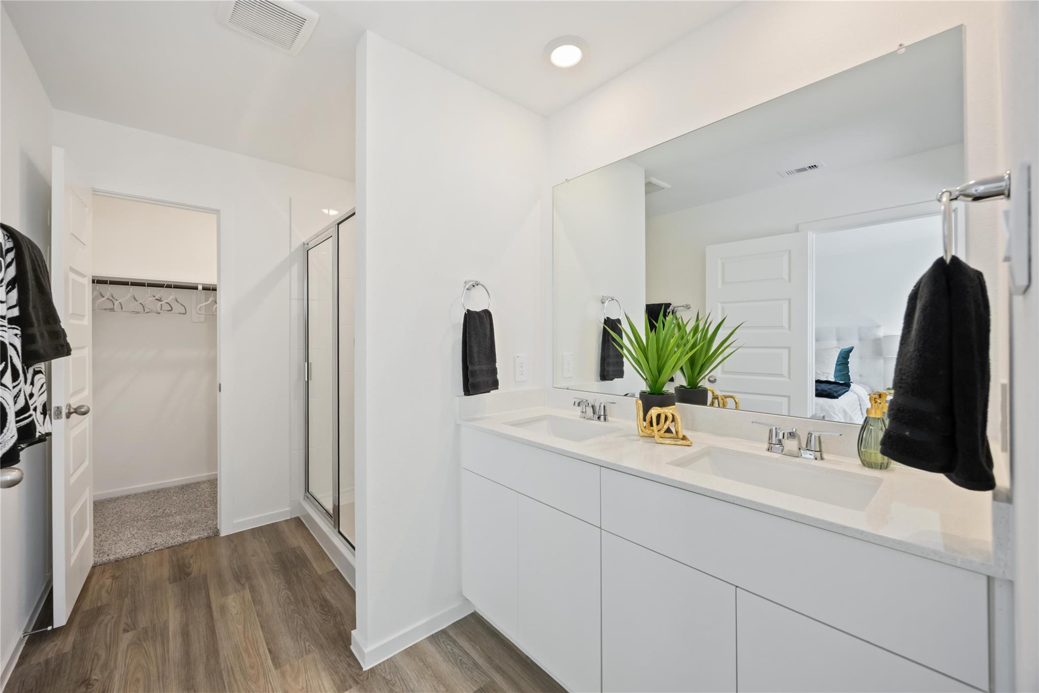 3302 Willshire Stone Street