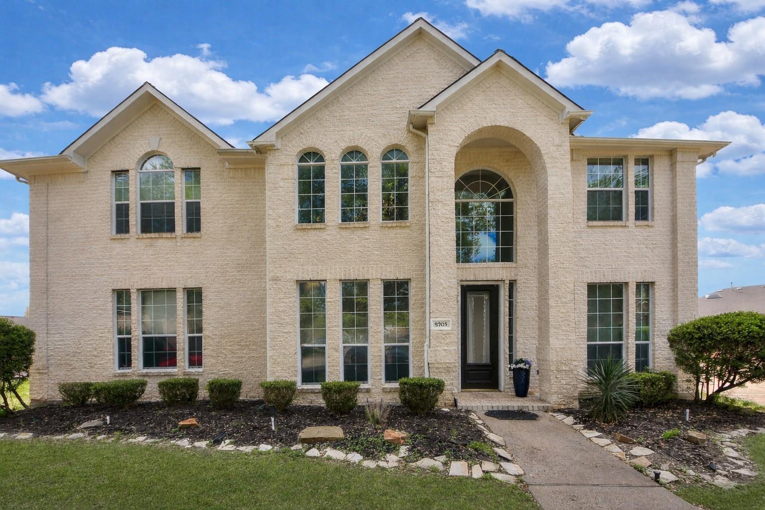 5703 Bishops Glen Court