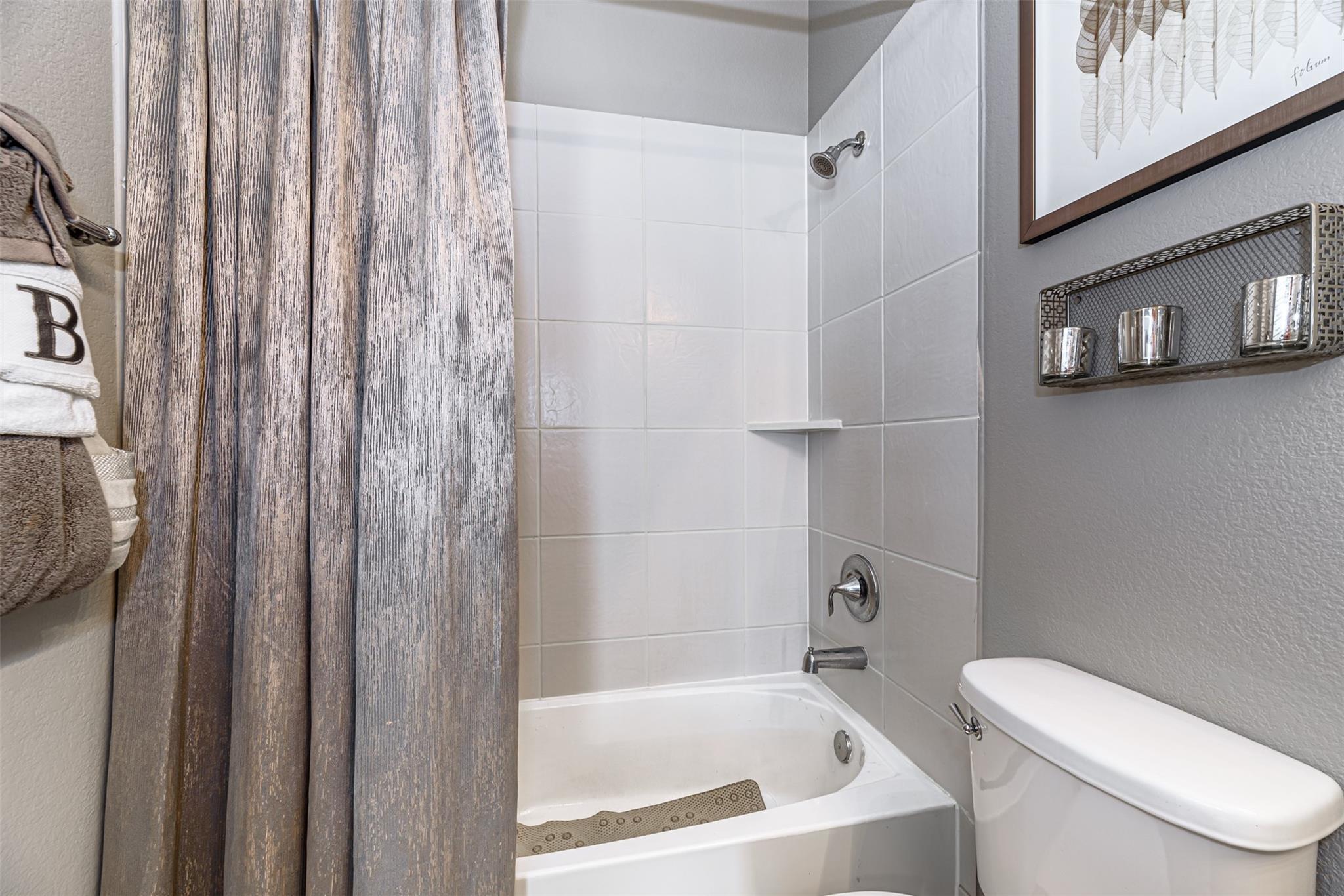 2003 Lansing Cove Drive