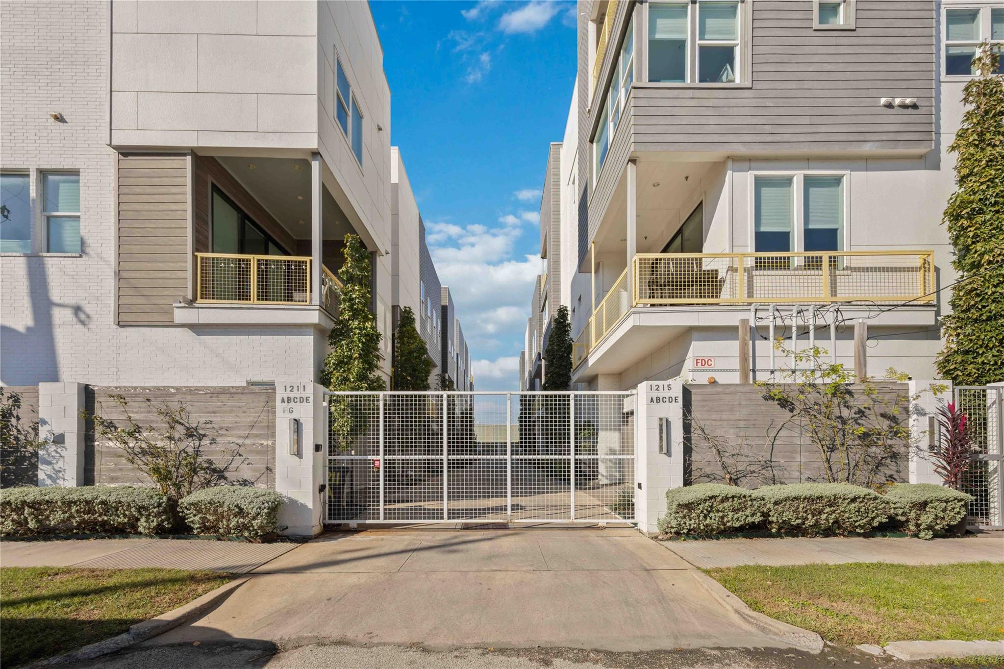 1211 Hickory Street # D