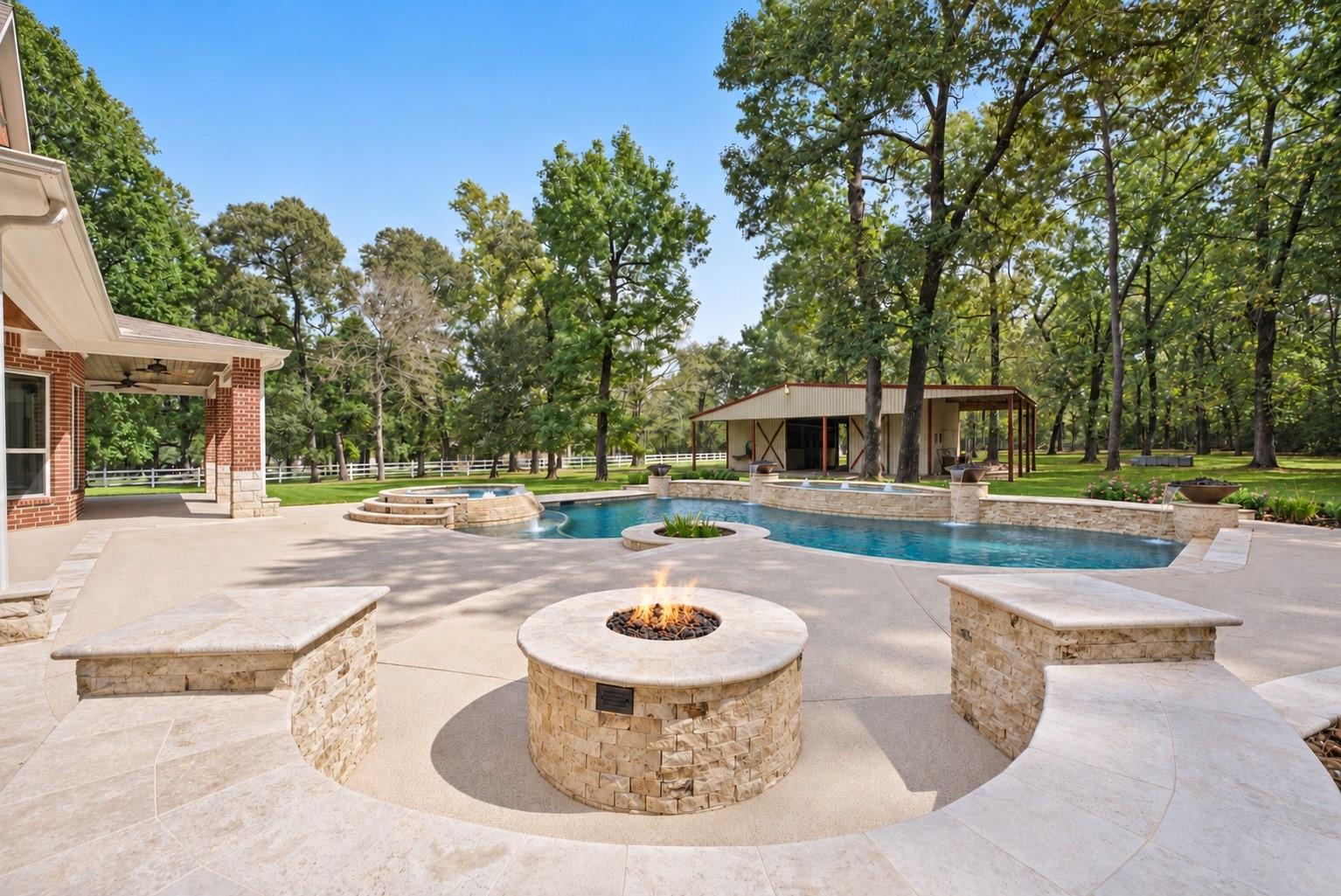 2102 E Blue Lake Drive