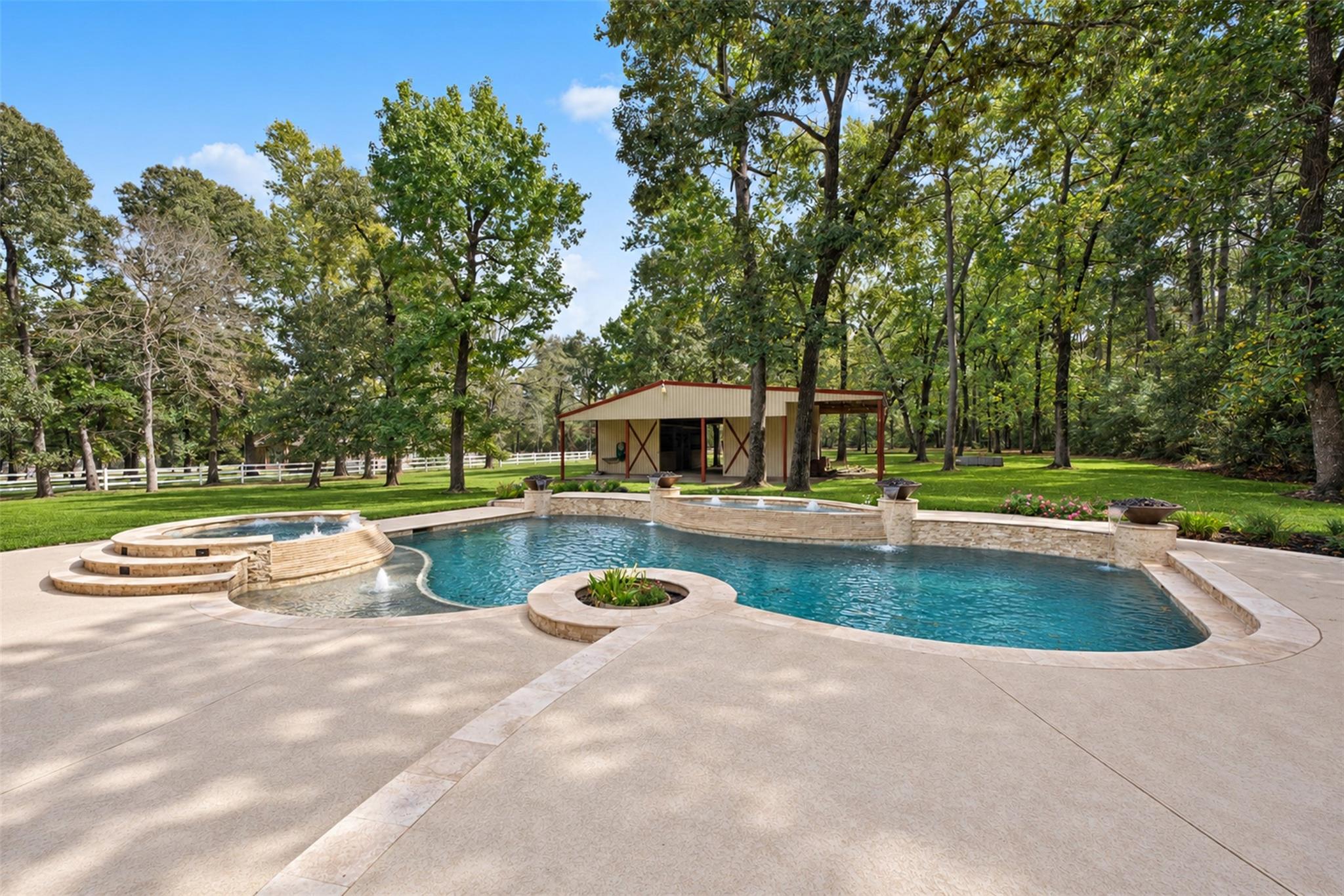 2102 E Blue Lake Drive