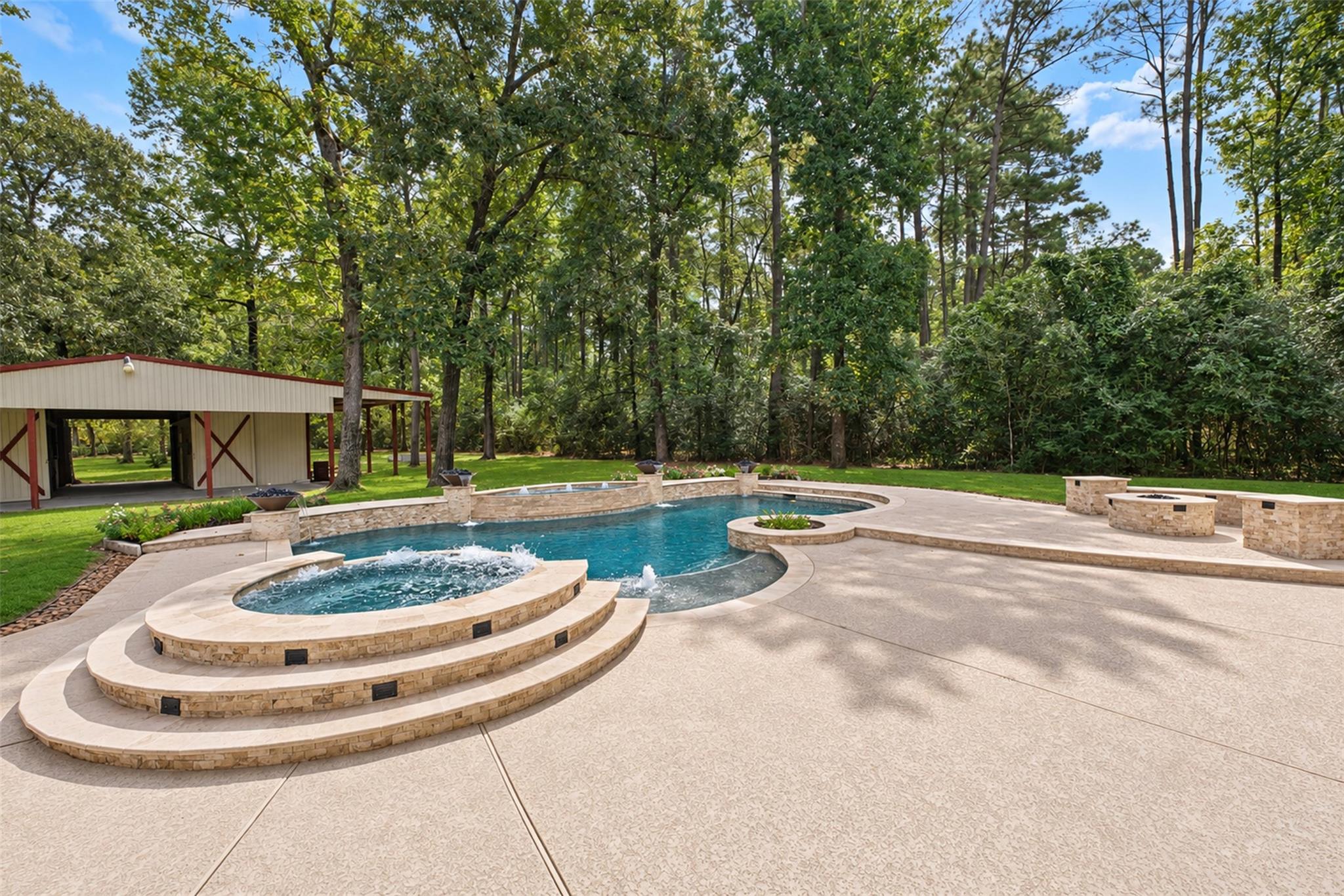2102 E Blue Lake Drive
