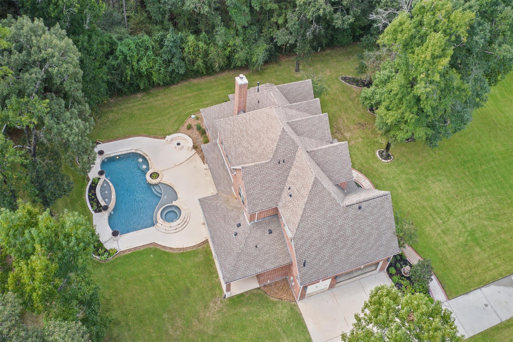2102 E Blue Lake Drive