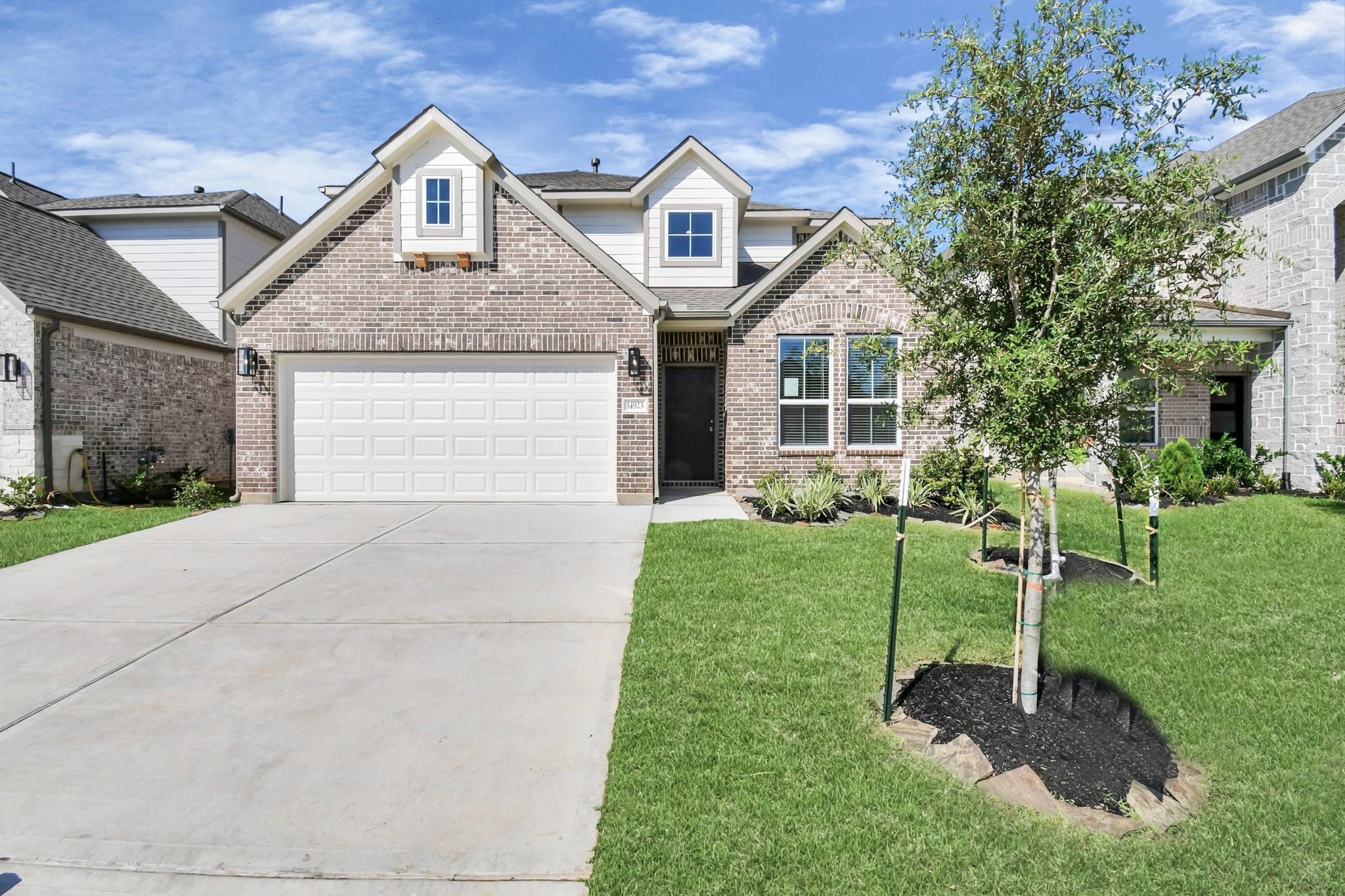 14923 Royal Leaf Drive