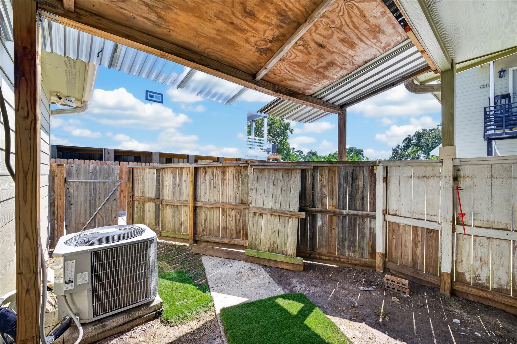 7218 Philibert Lane