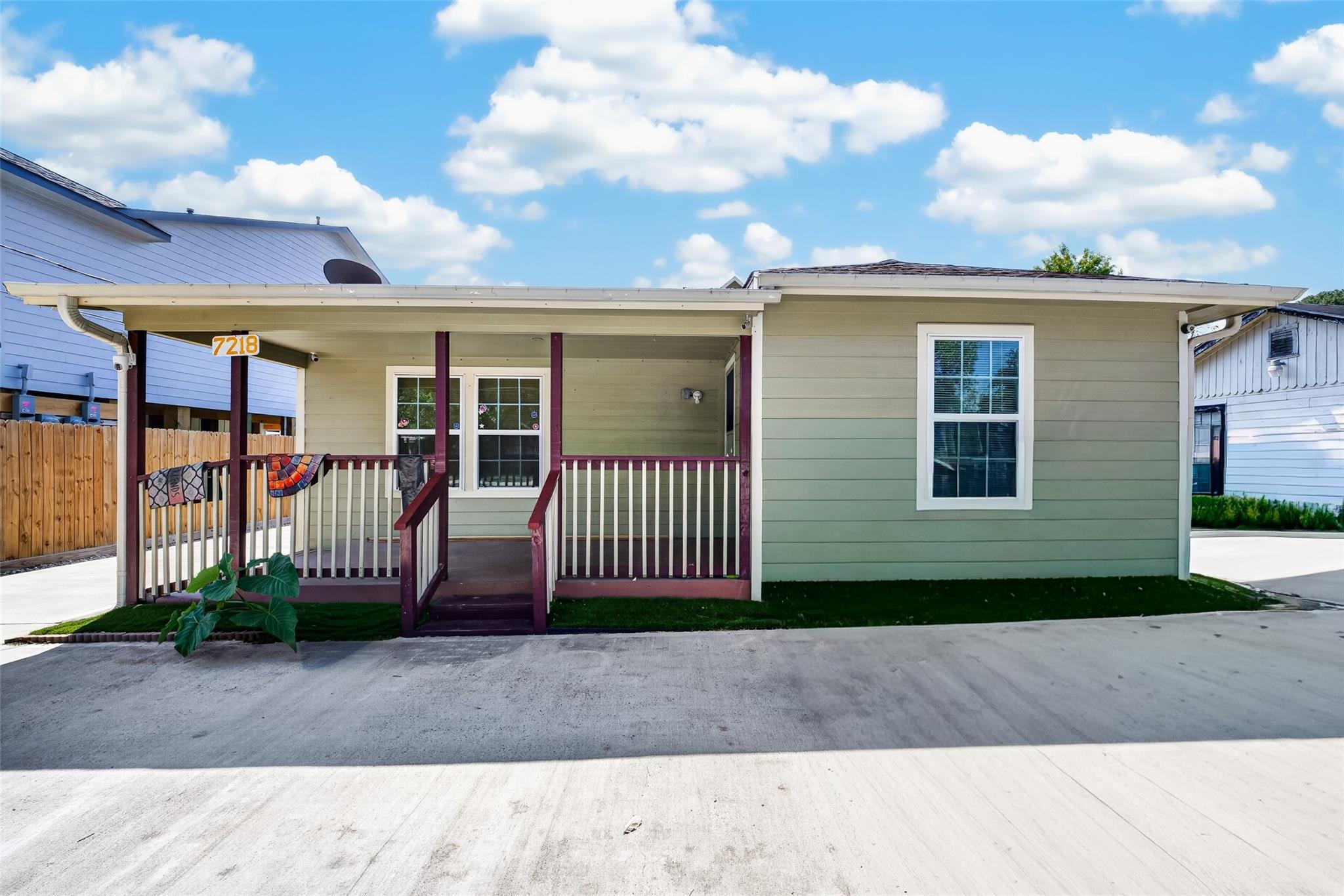 7218 Philibert Lane