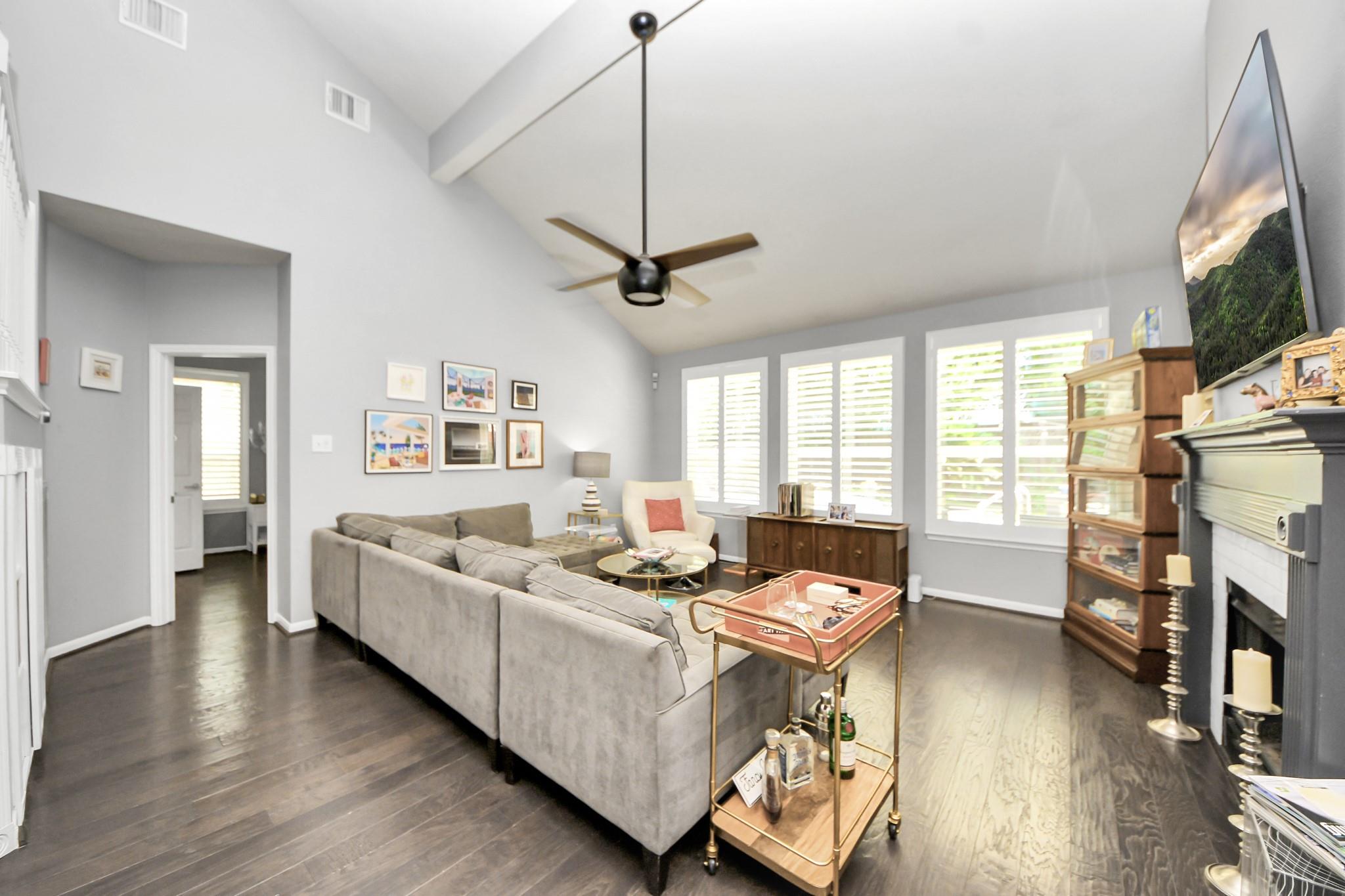 8910 Burleson Court