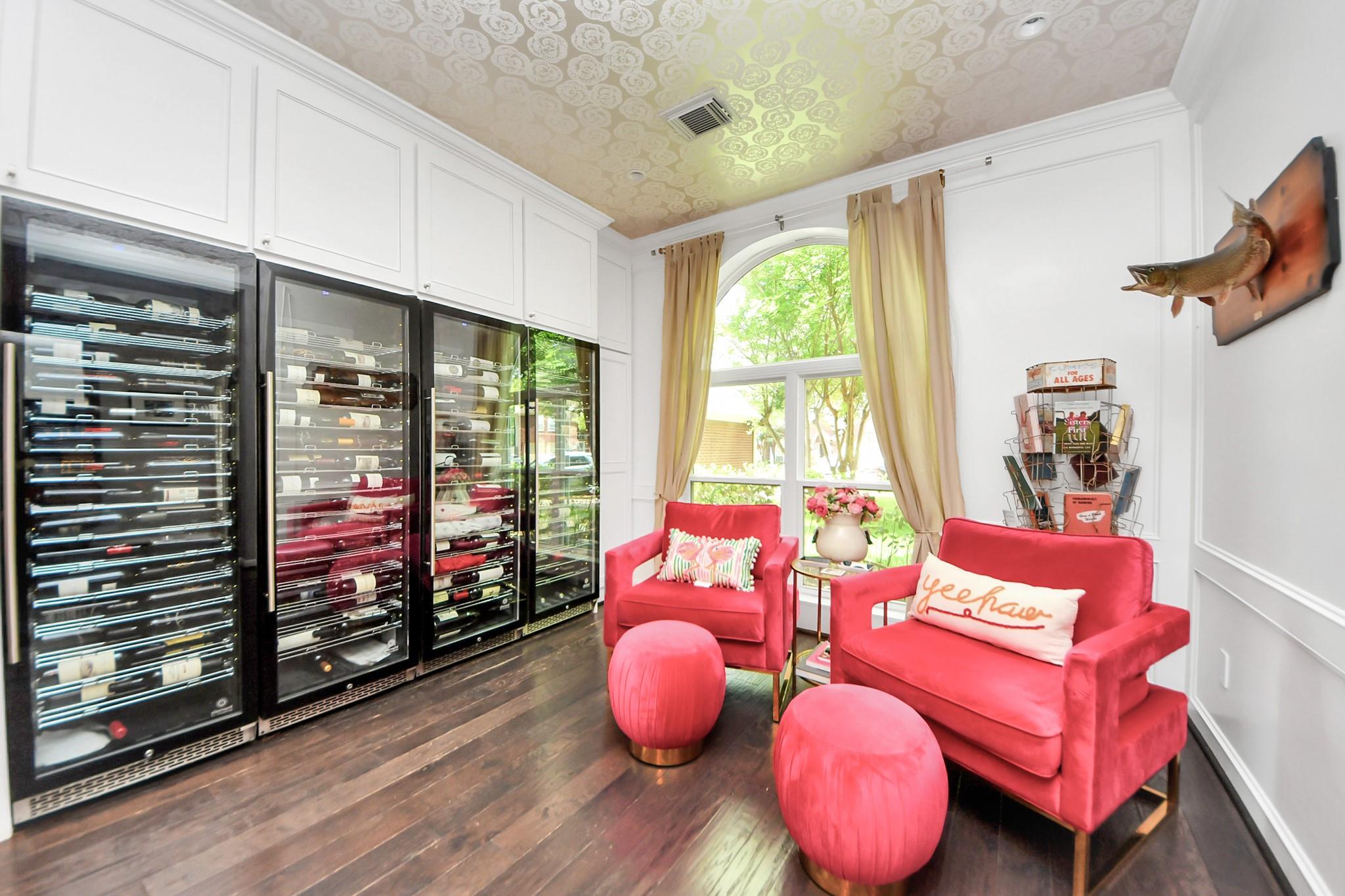 8910 Burleson Court