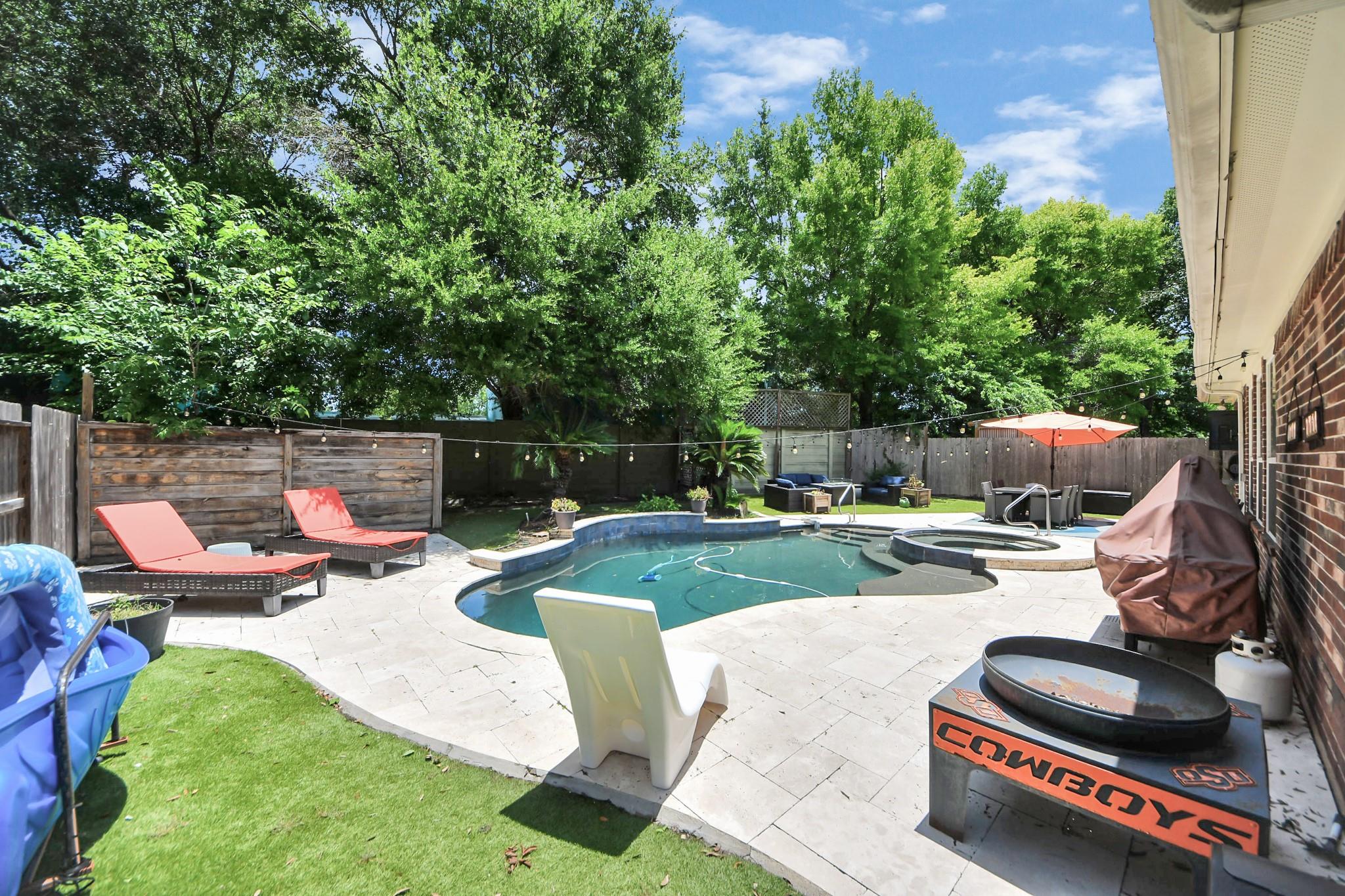 8910 Burleson Court