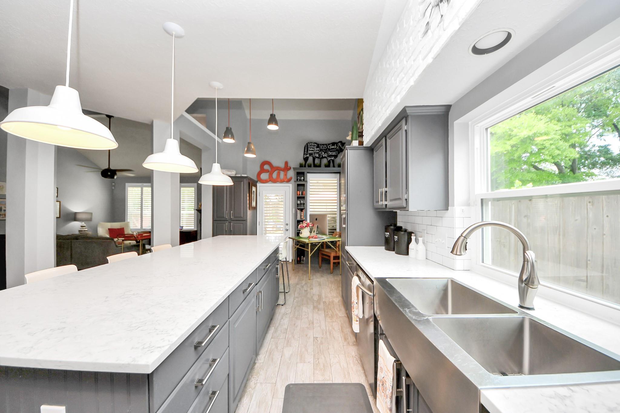 8910 Burleson Court