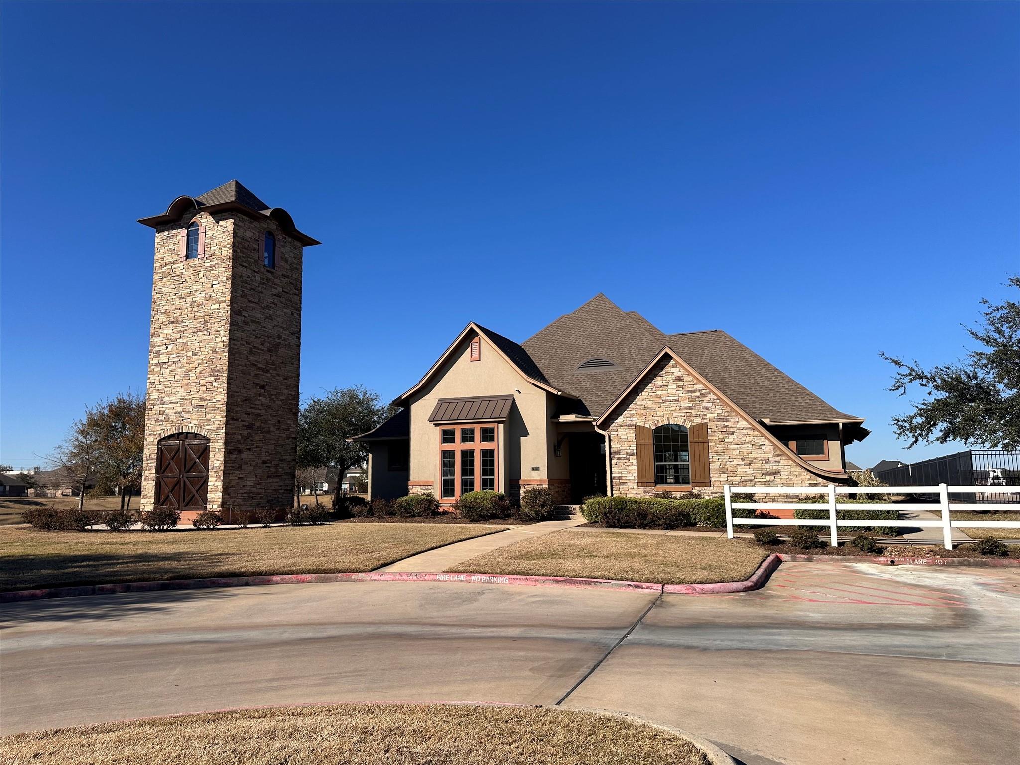 21418 Avalon Queen Drive