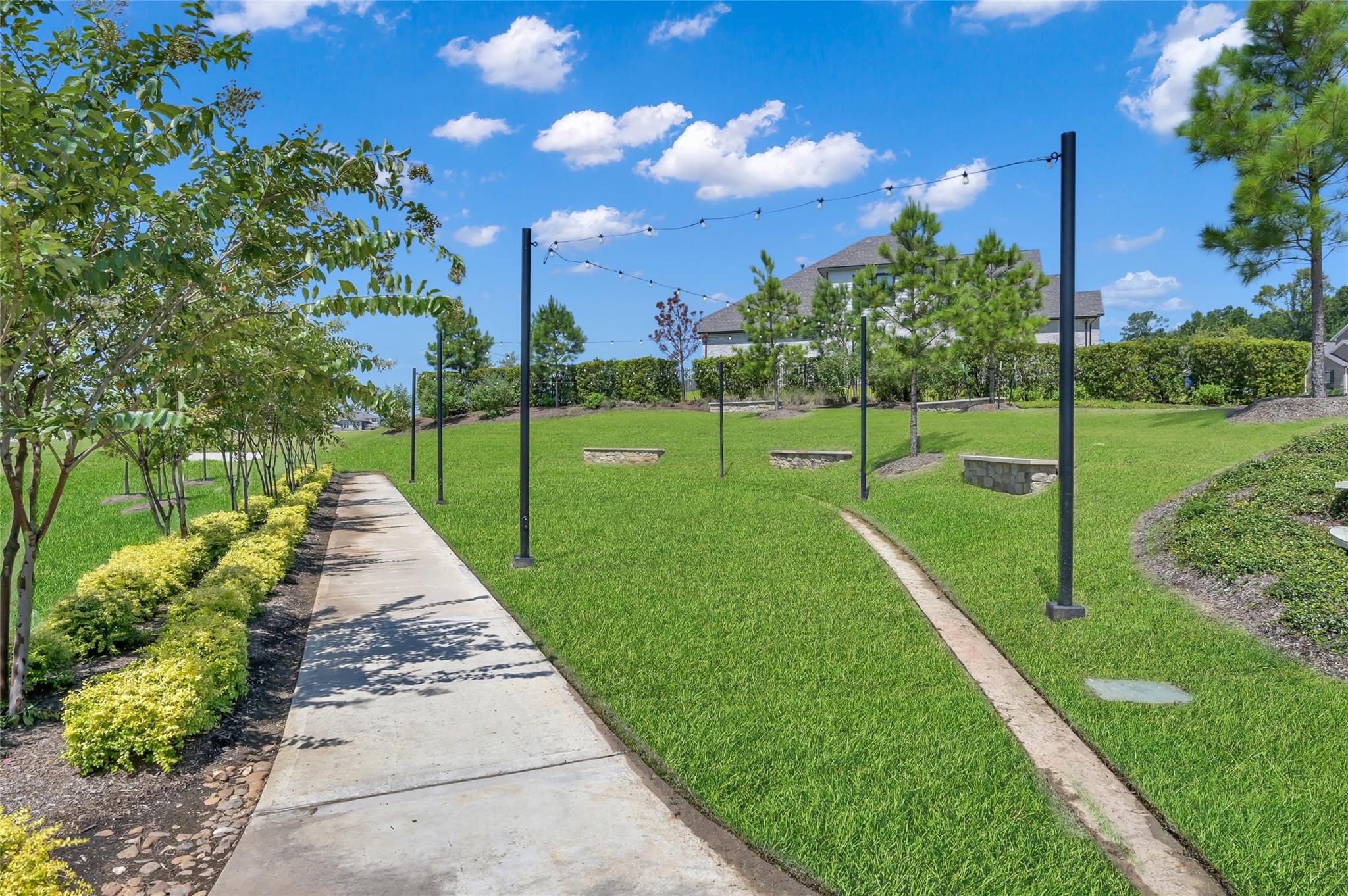 1610 Happy Valley Street