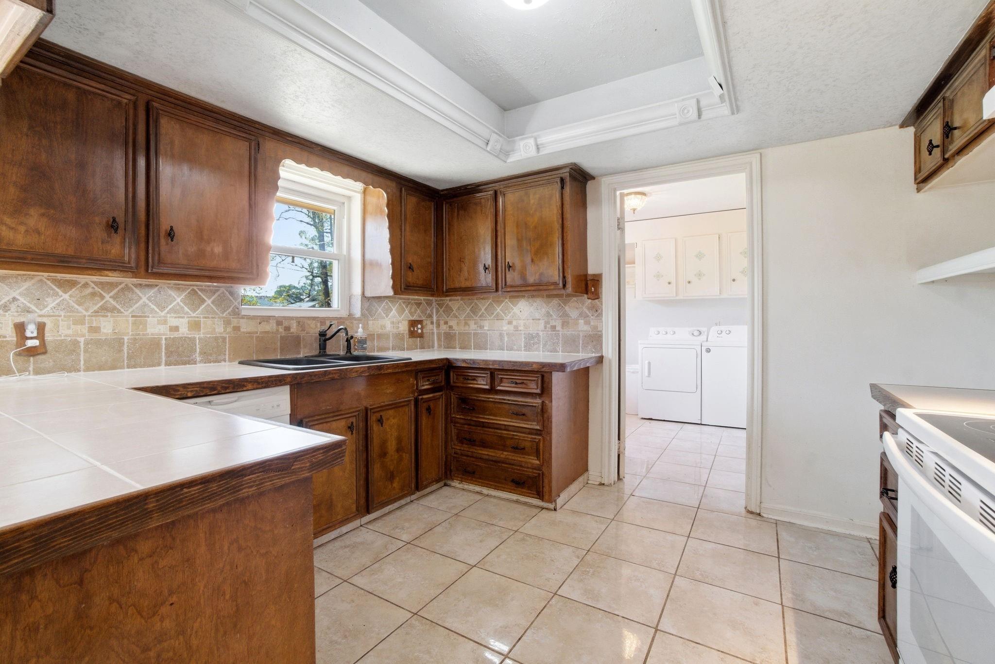 1105 Northpine Drive