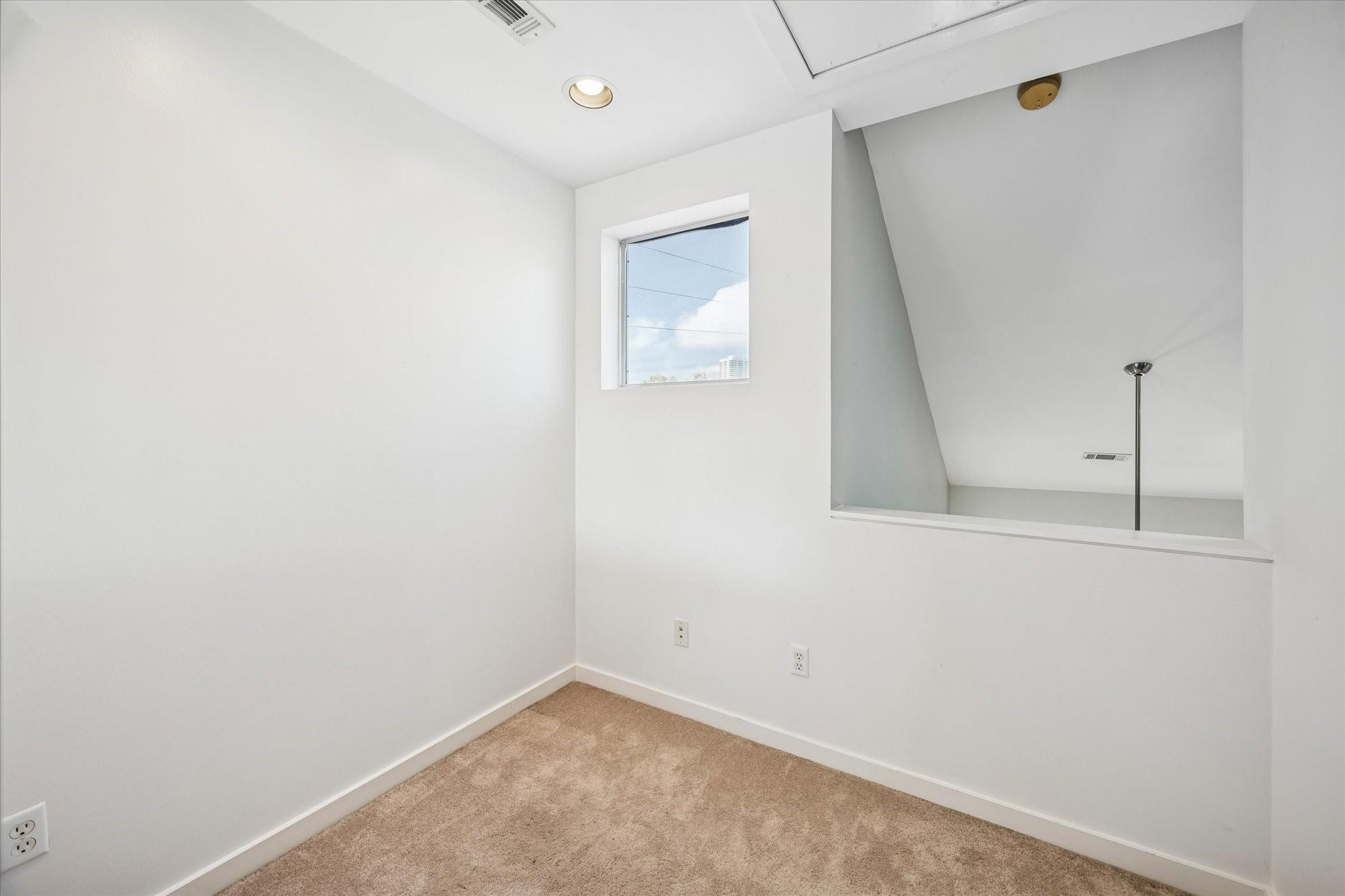 2508 Calumet Street Unit: E