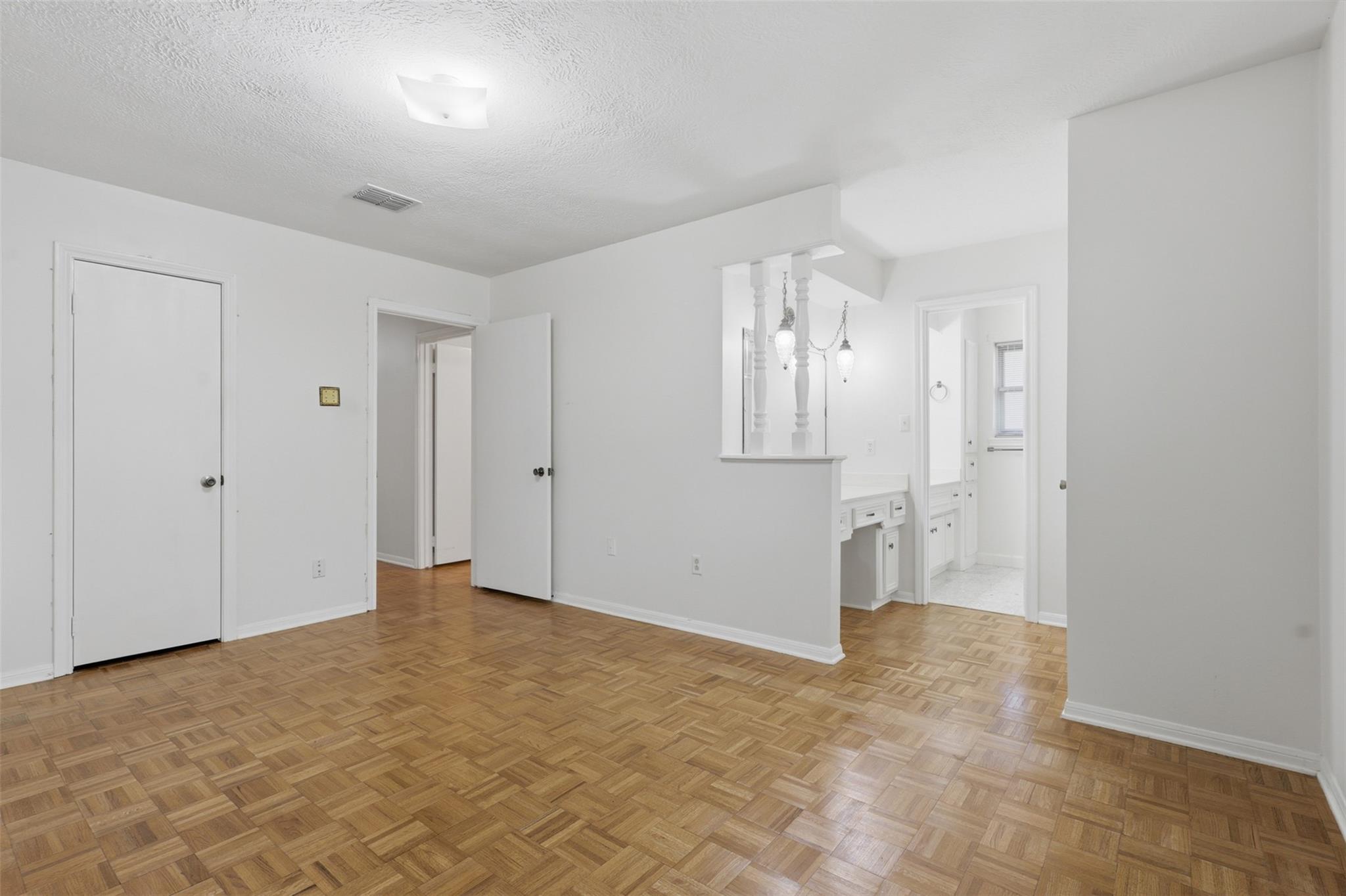 5923 Pinewood Springs Drive