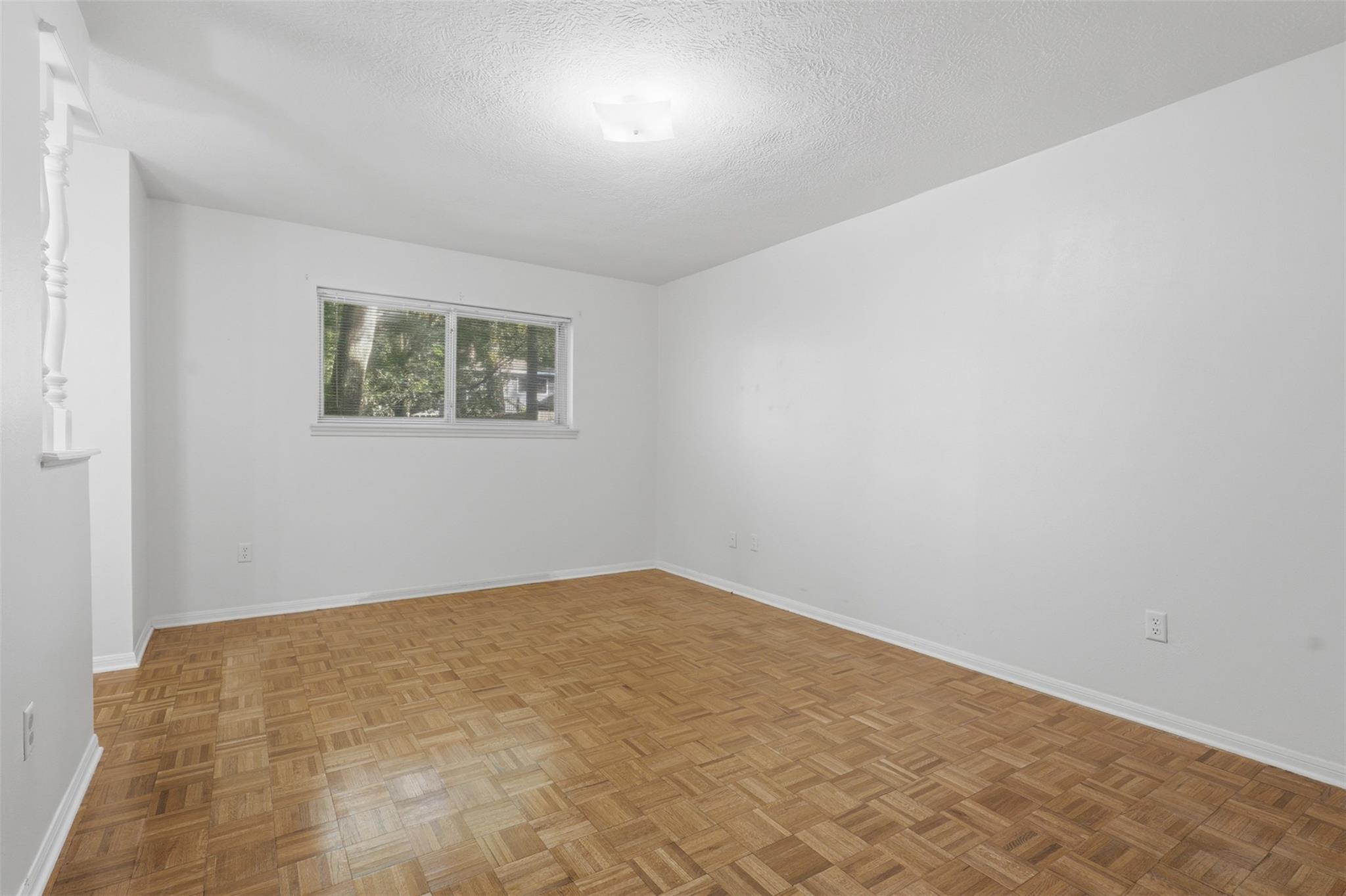 5923 Pinewood Springs Drive