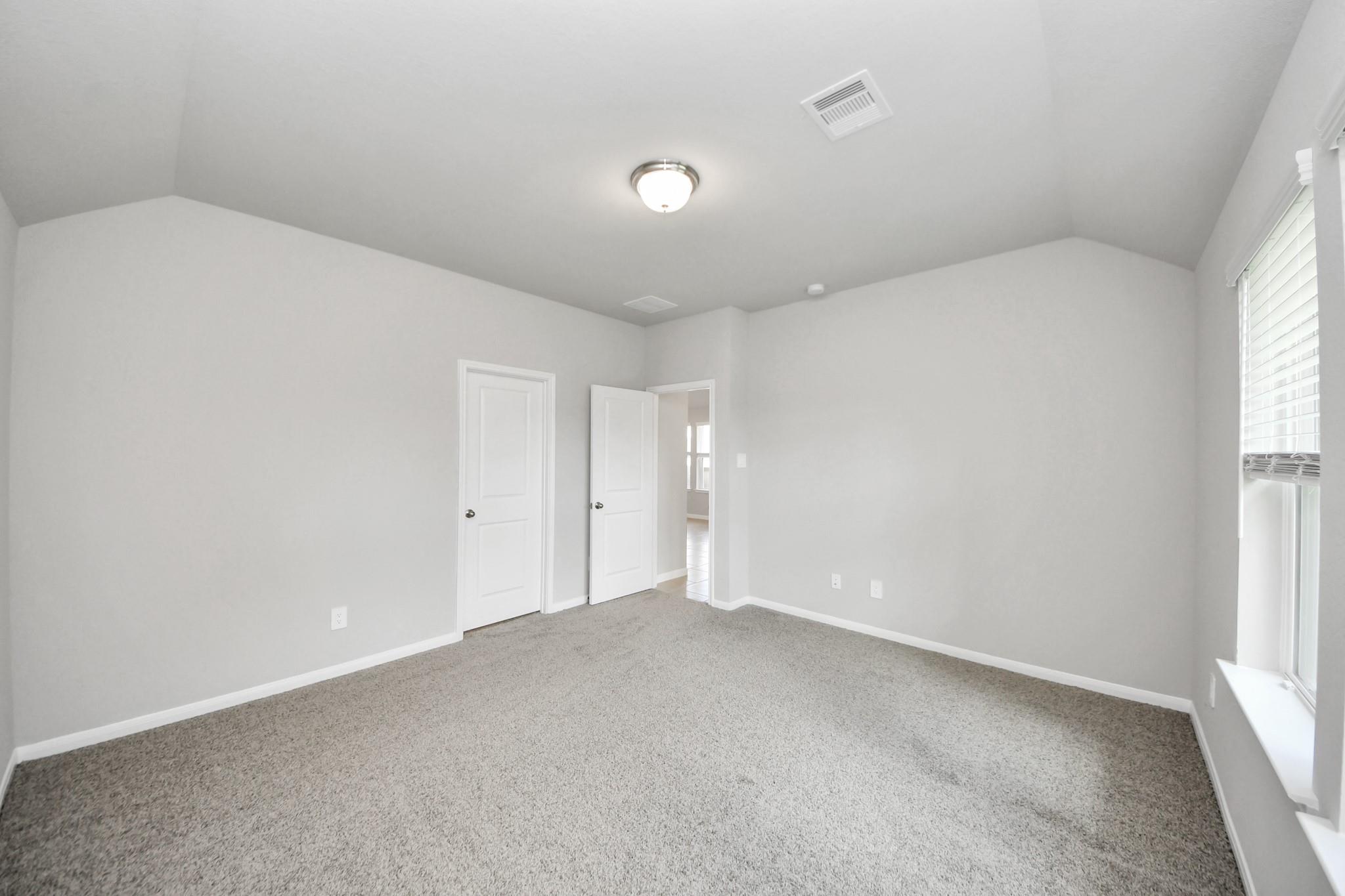 19584 Stripe Hill Bend