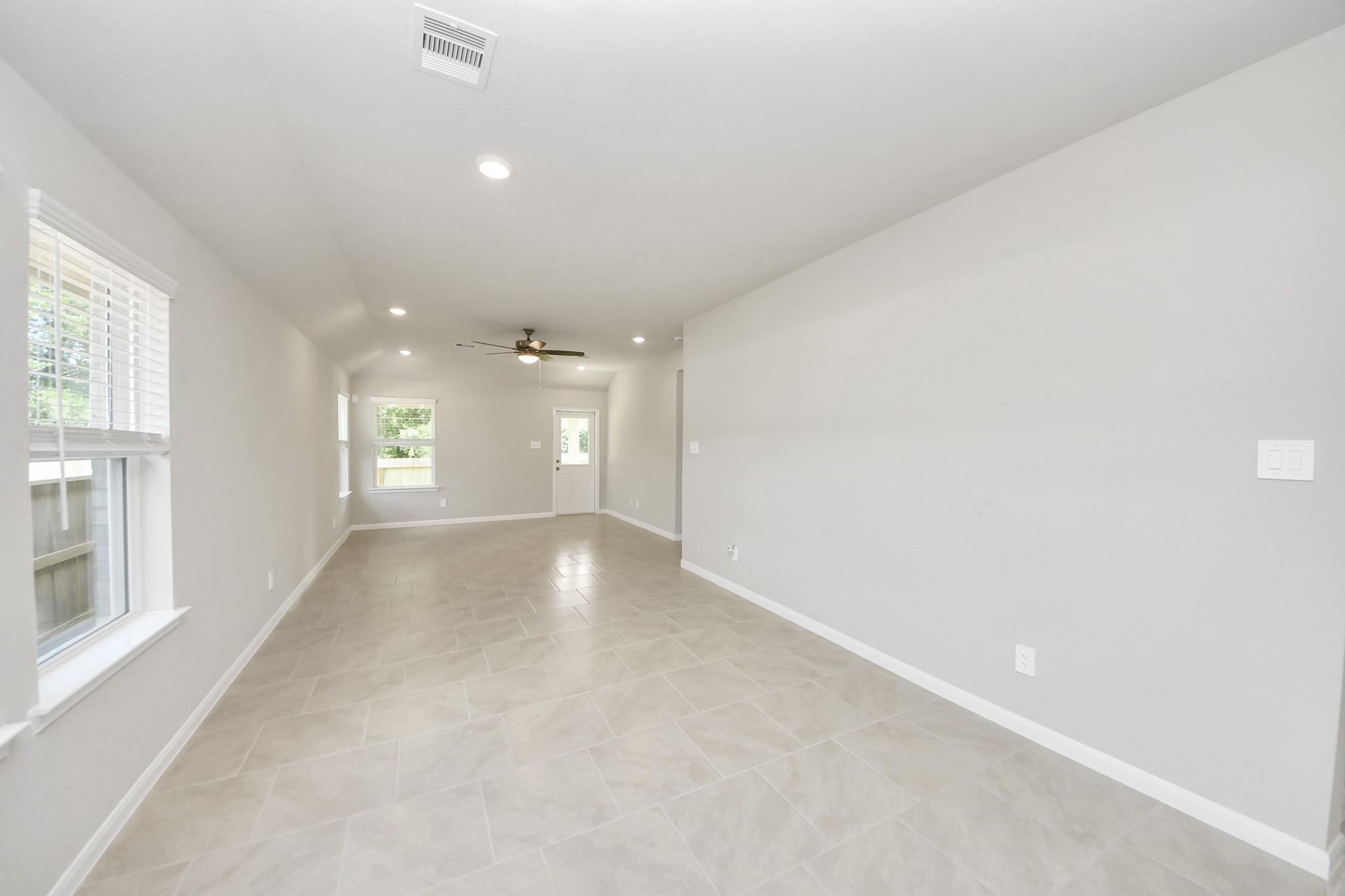 19584 Stripe Hill Bend