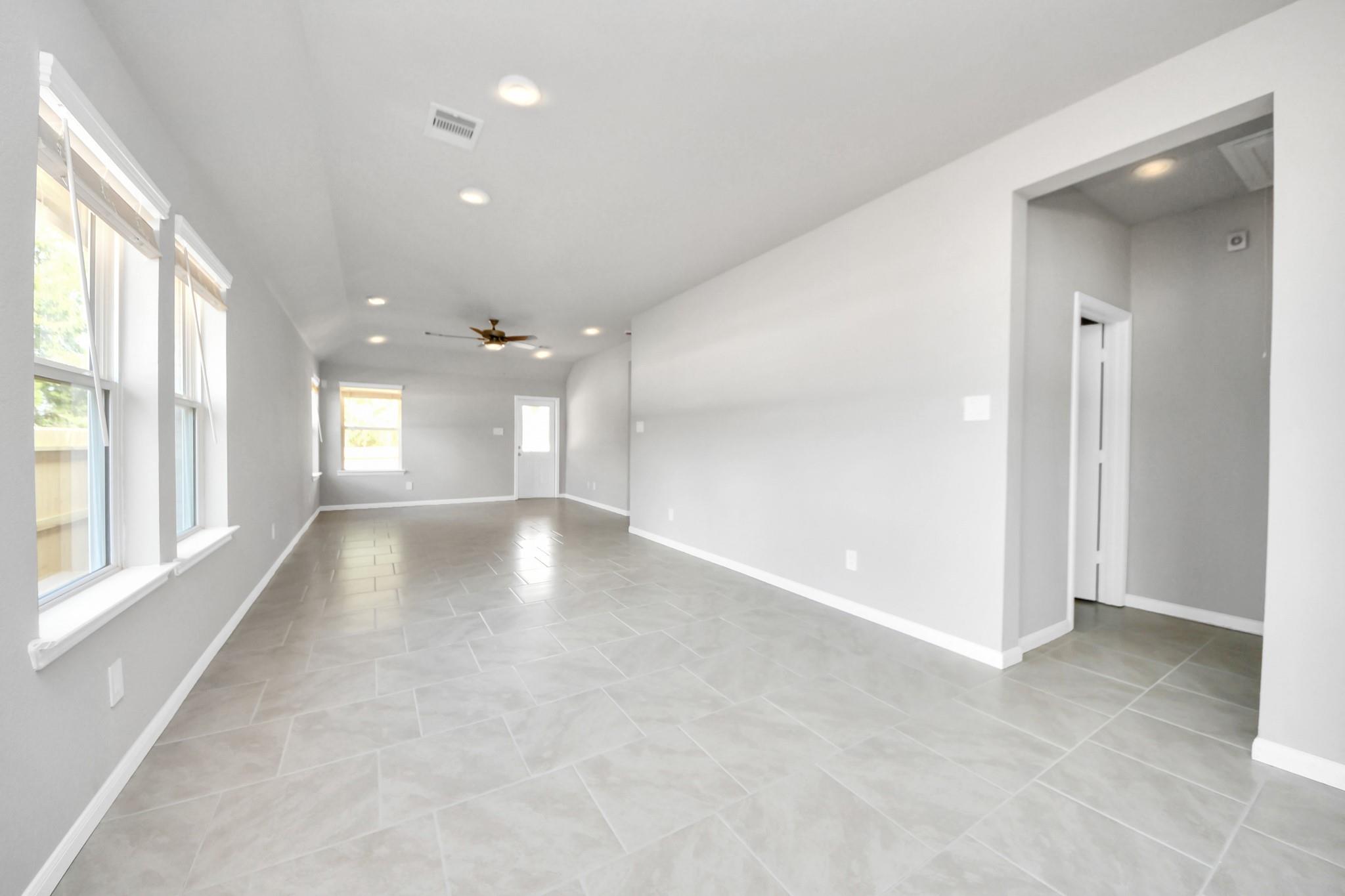 19584 Stripe Hill Bend