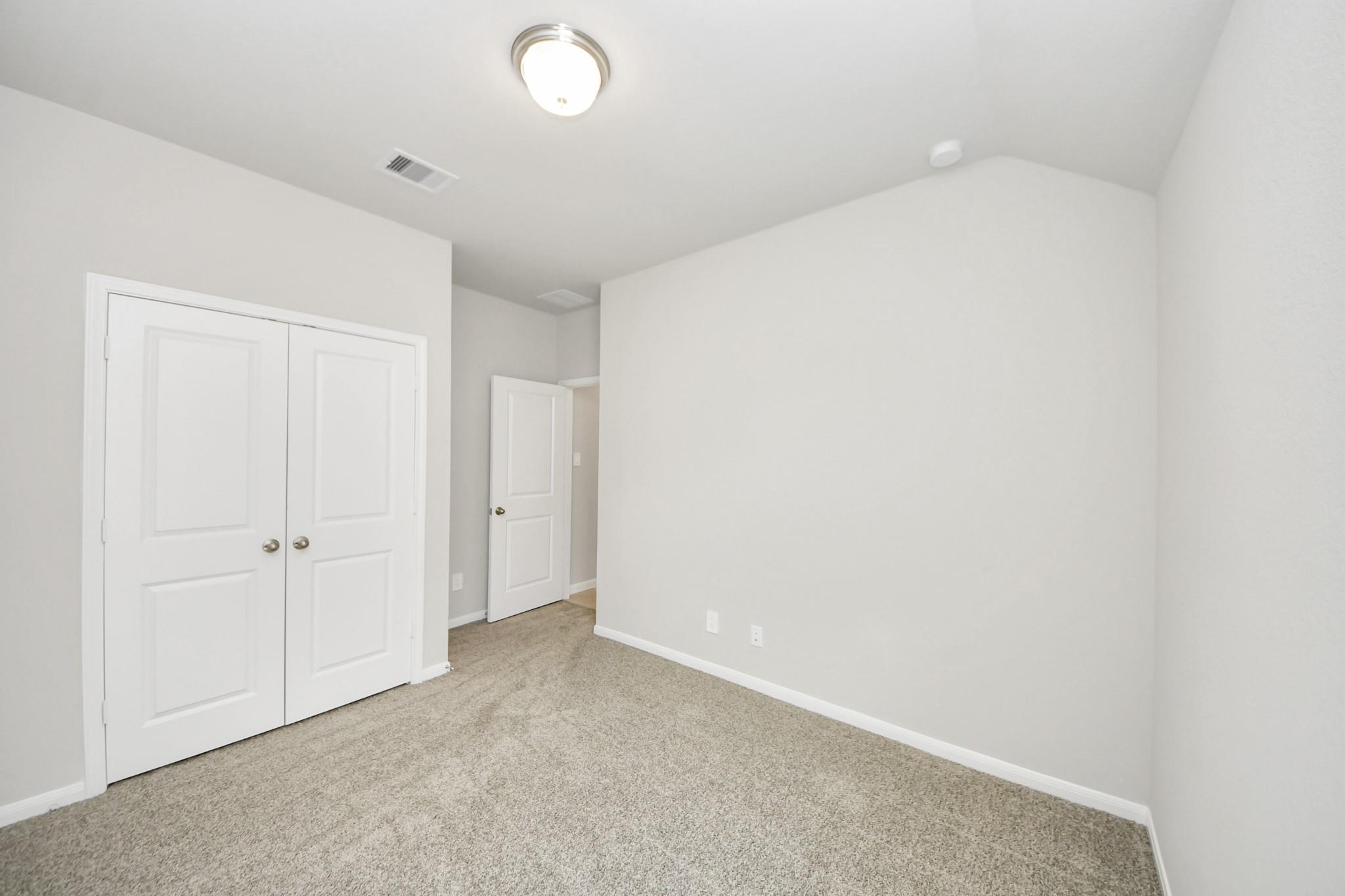 19584 Stripe Hill Bend