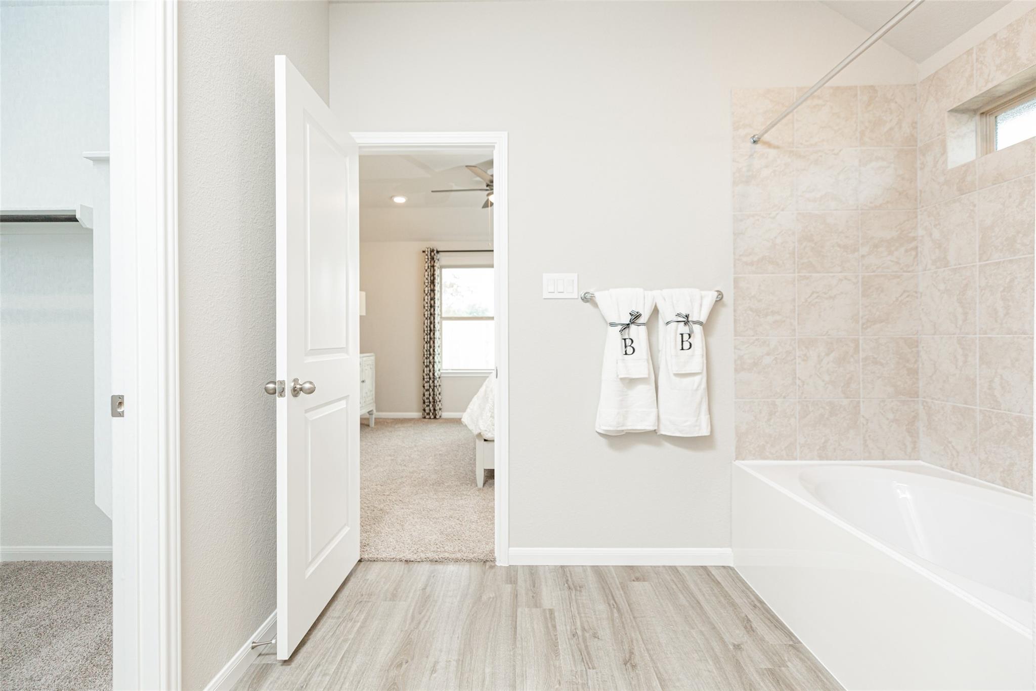 19584 Stripe Hill Bend