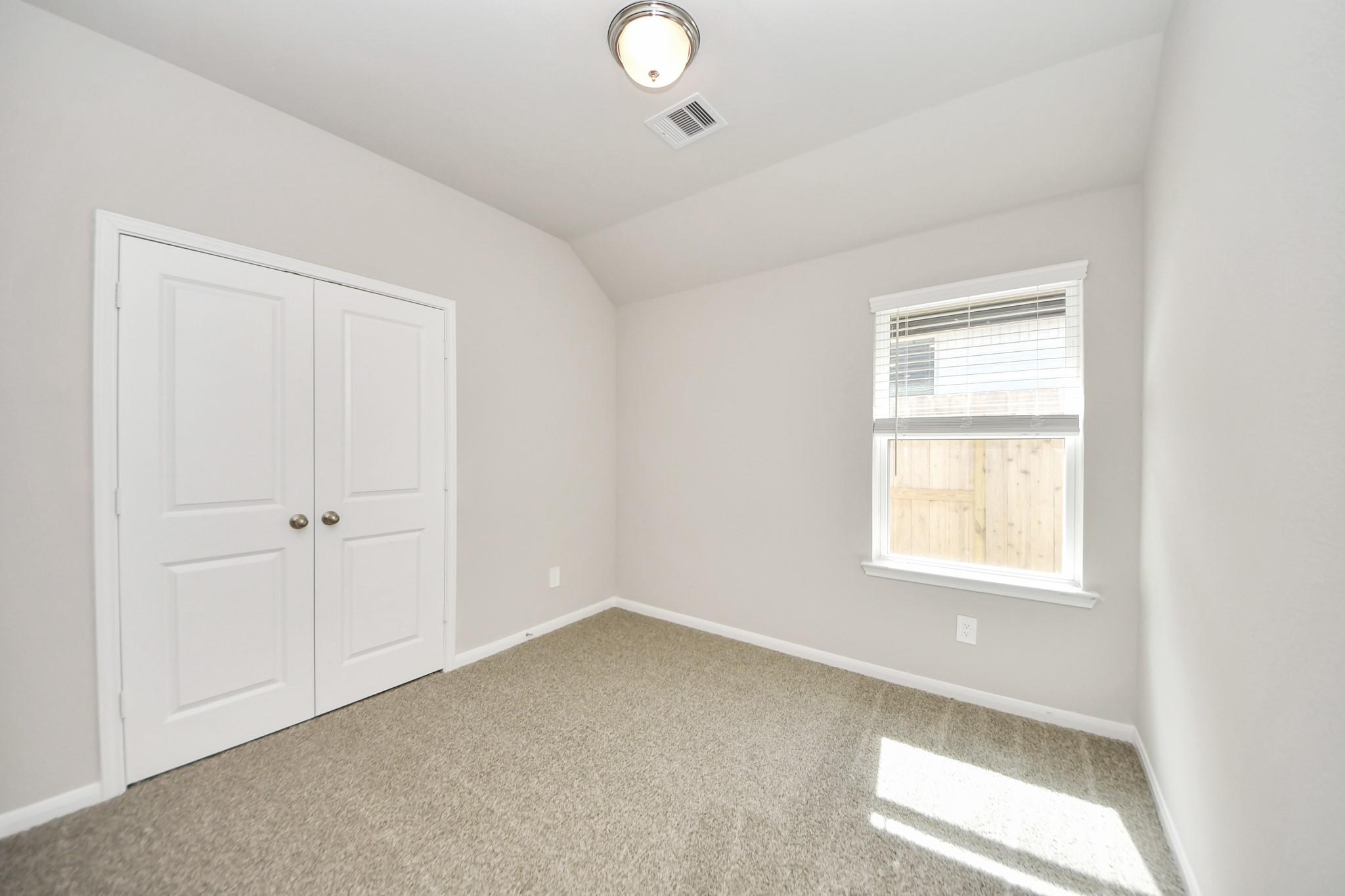 19584 Stripe Hill Bend