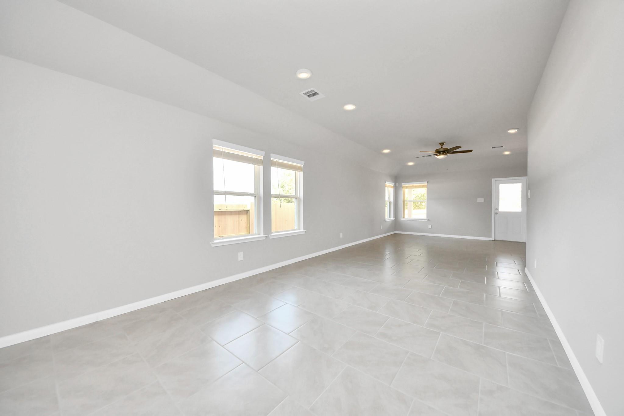 19584 Stripe Hill Bend