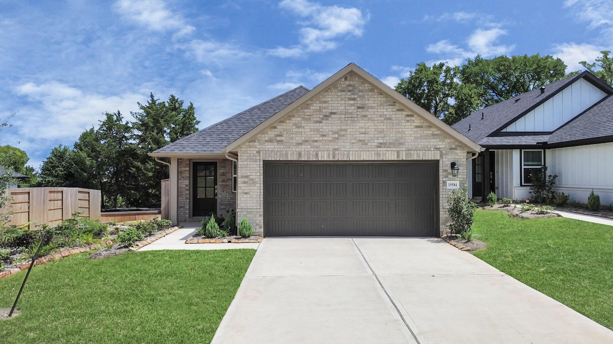 19584 Stripe Hill Bend