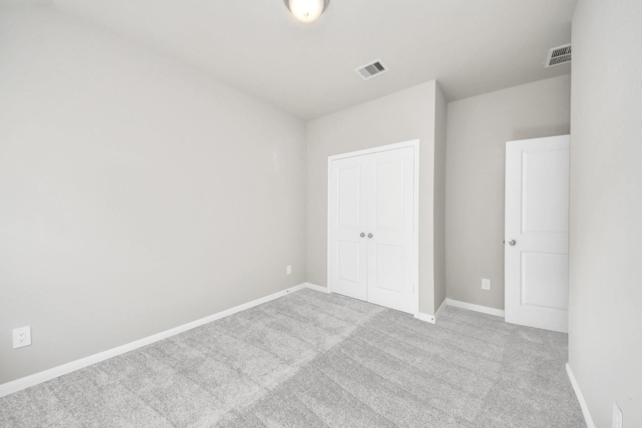 19584 Stripe Hill Bend