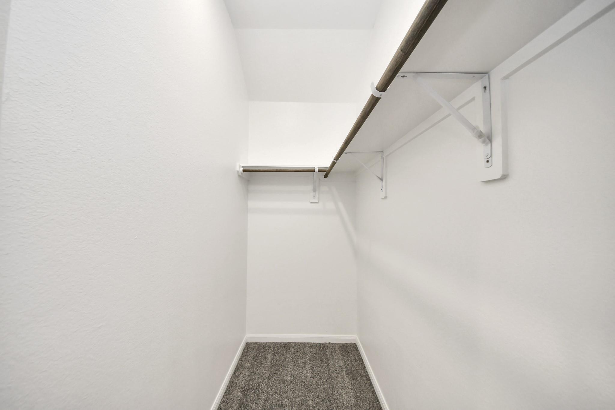 19564 Stripe Hill Bend