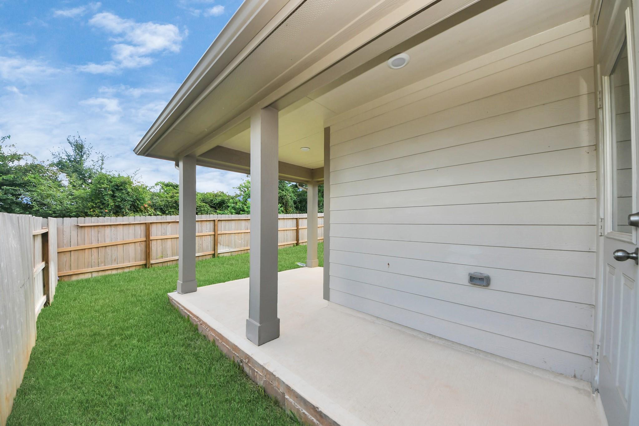 19564 Stripe Hill Bend