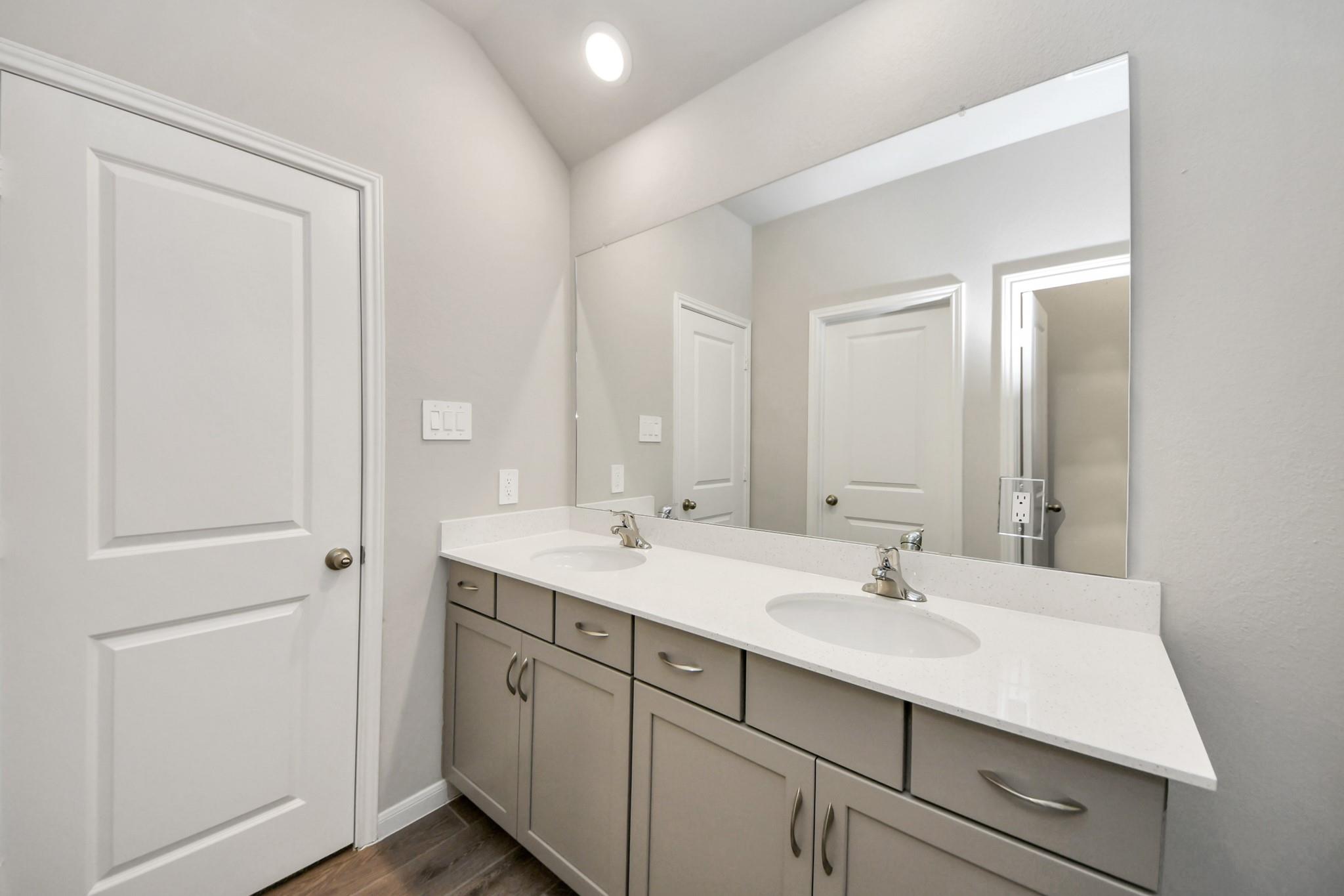 19564 Stripe Hill Bend