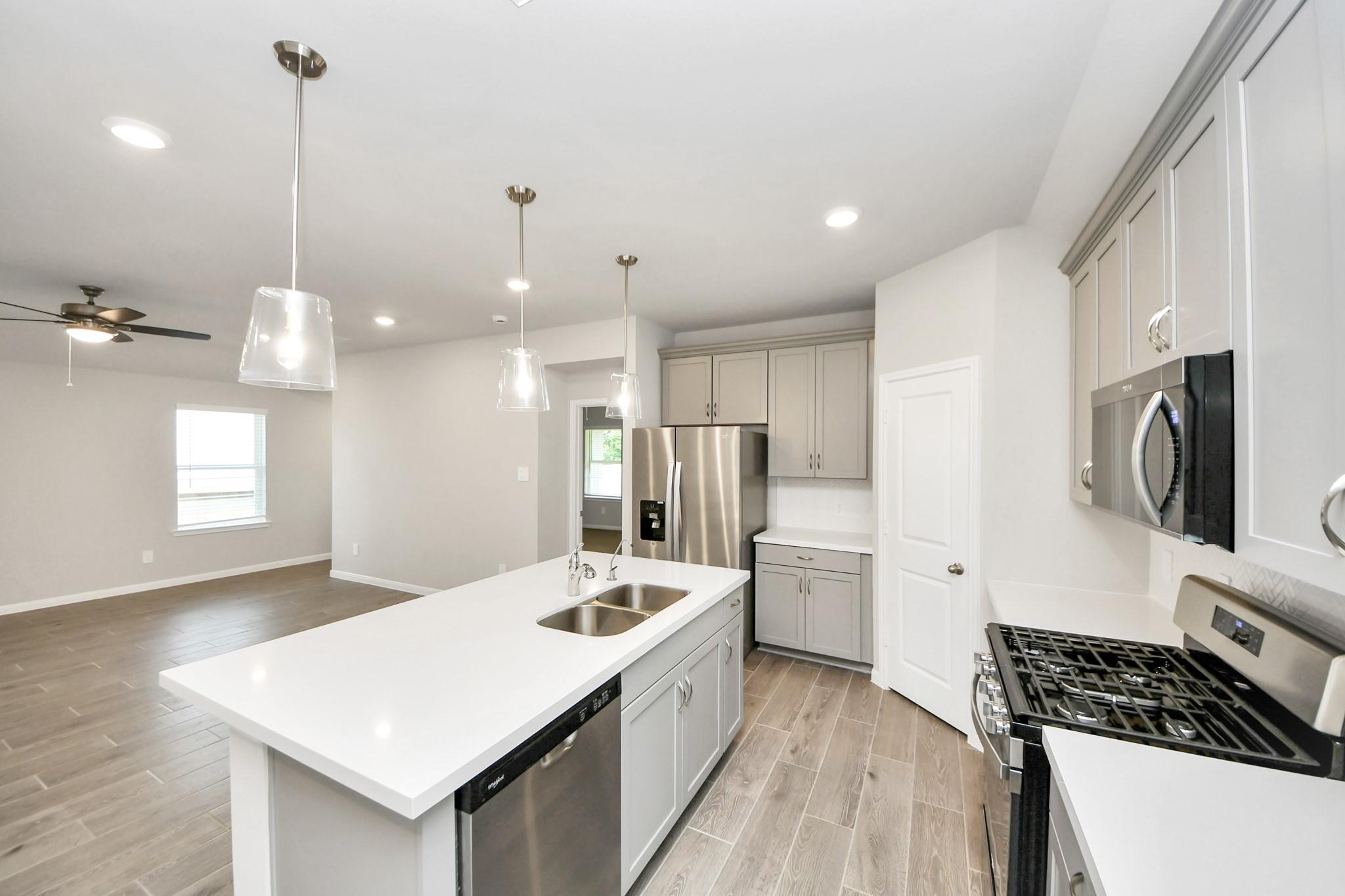 19564 Stripe Hill Bend