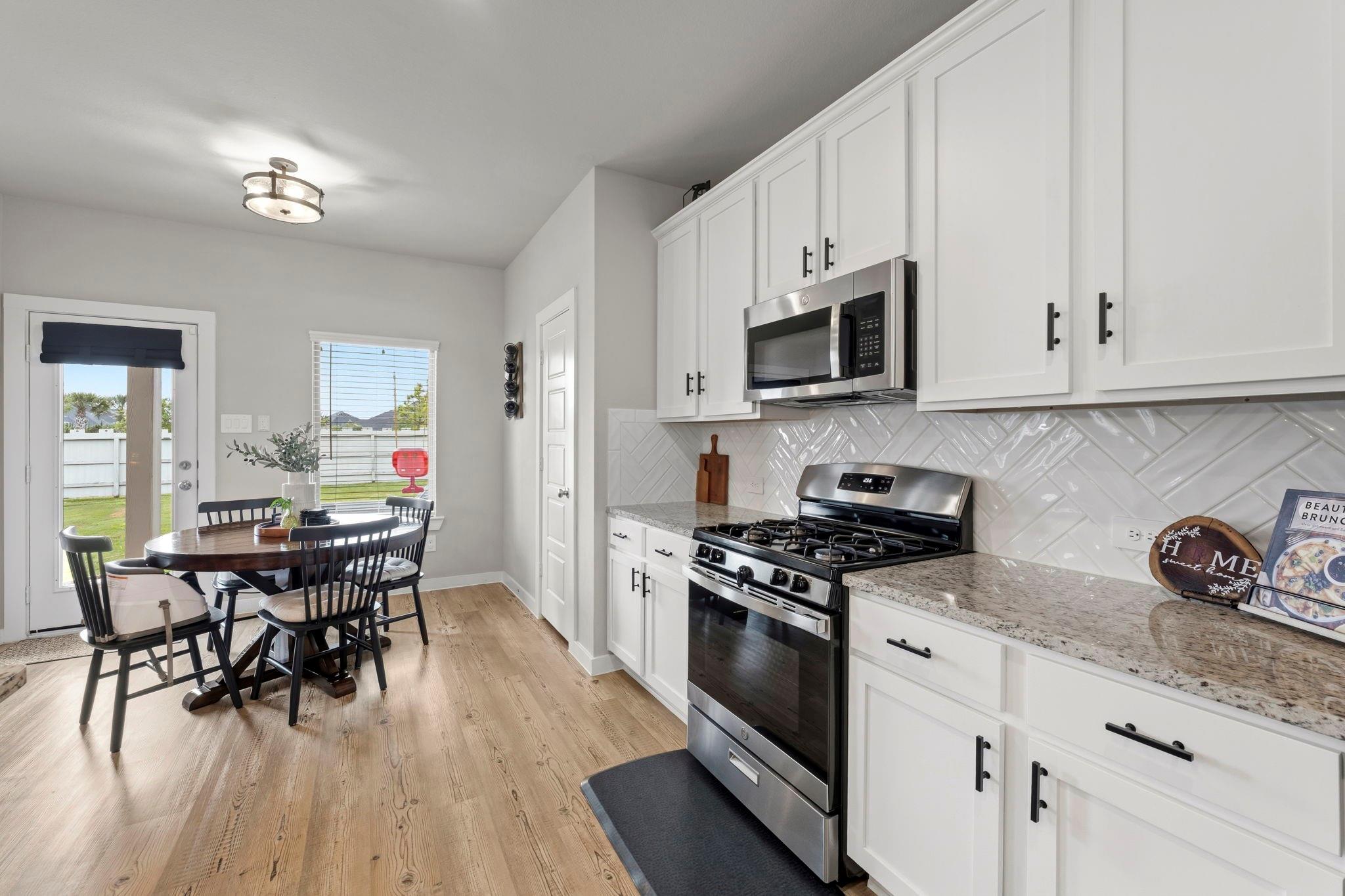 17696 Tree Of Heaven