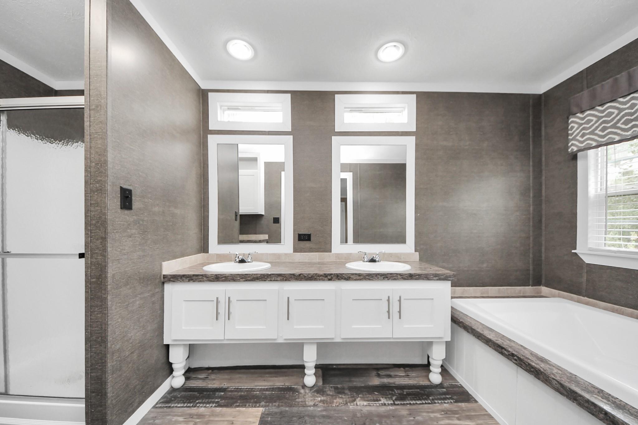 764 Road 3371a, Cleveland