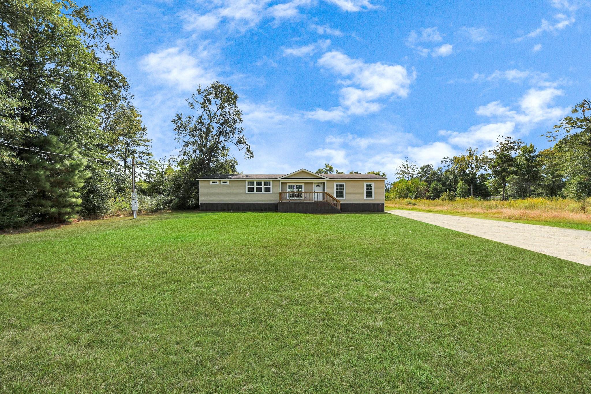 764 Road 3371a, Cleveland