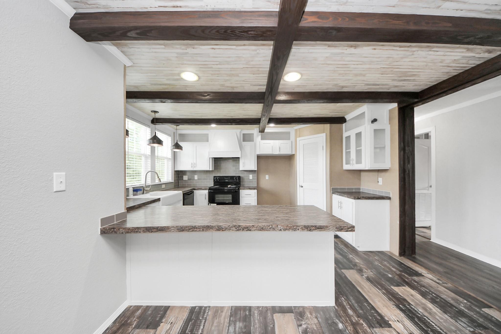 764 Road 3371a, Cleveland