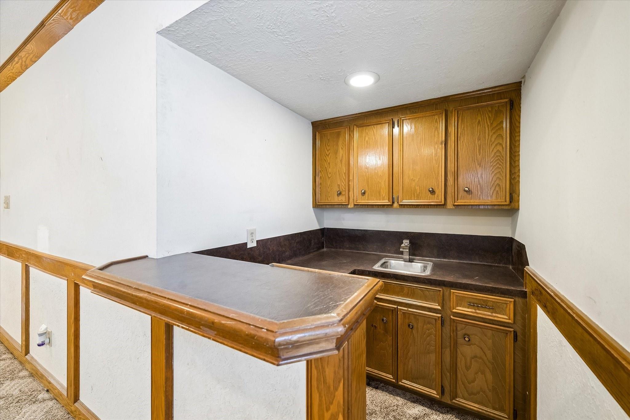 14615 Oak Bluff Court