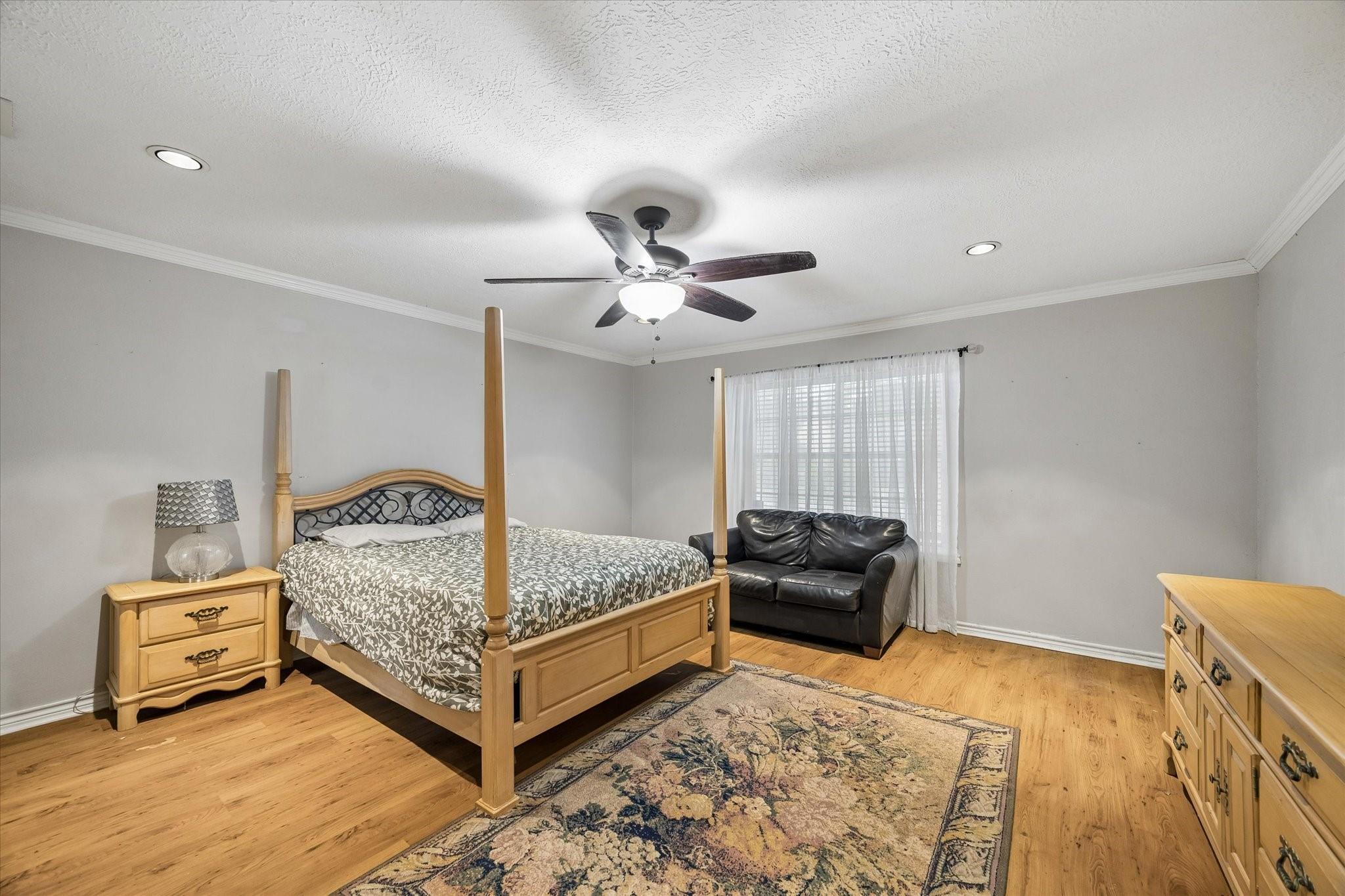 14615 Oak Bluff Court