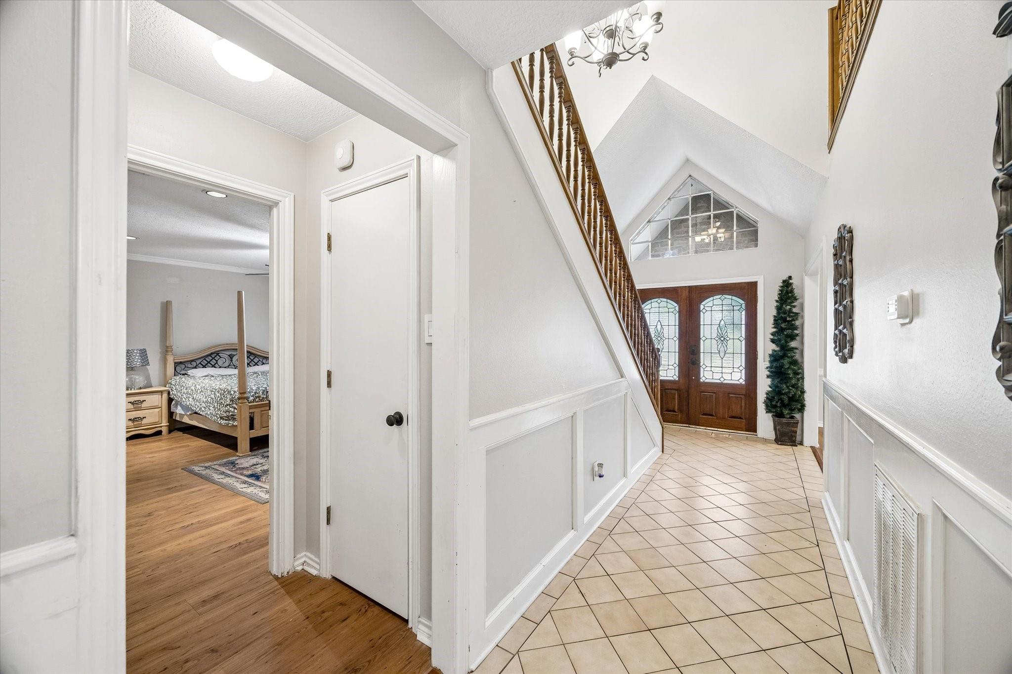 14615 Oak Bluff Court