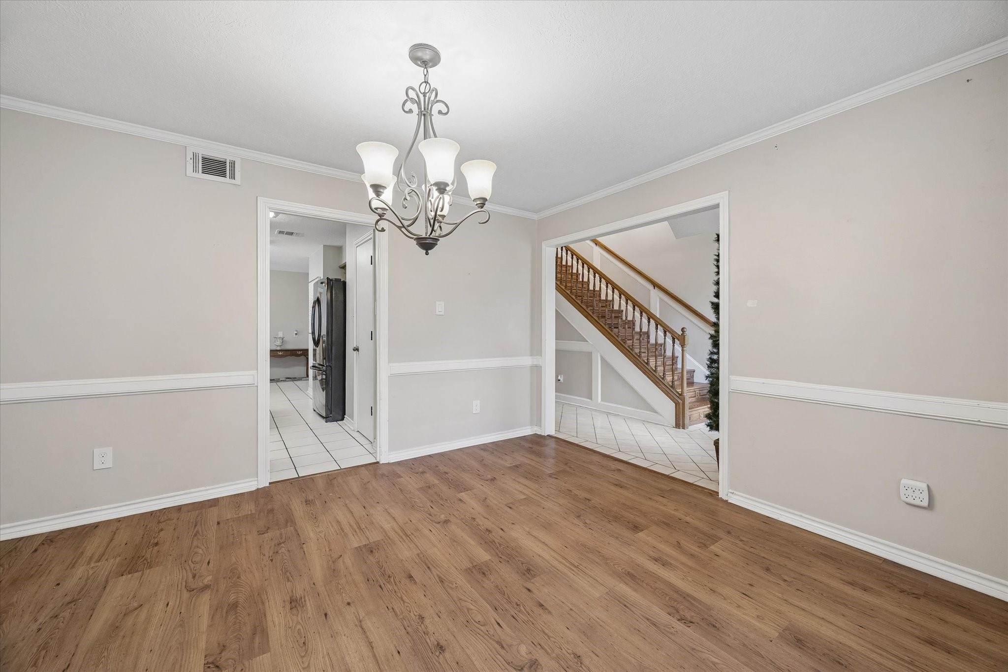 14615 Oak Bluff Court