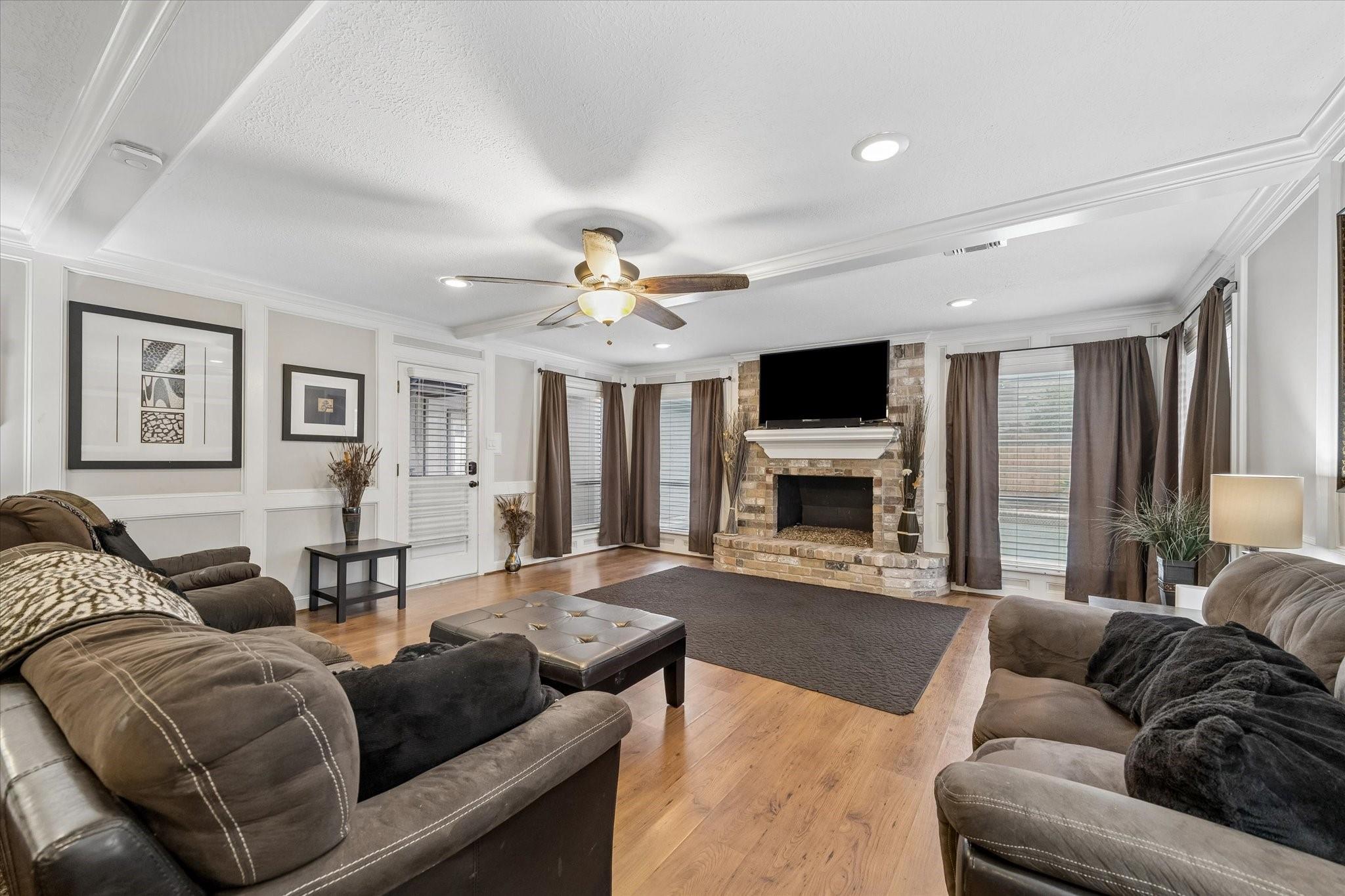 14615 Oak Bluff Court