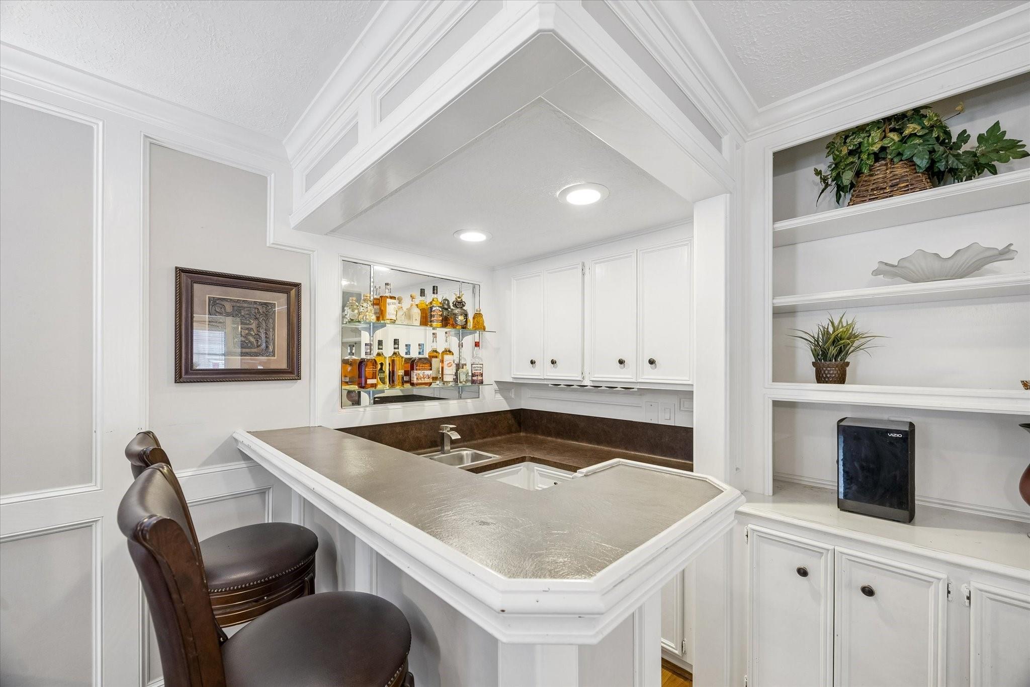 14615 Oak Bluff Court