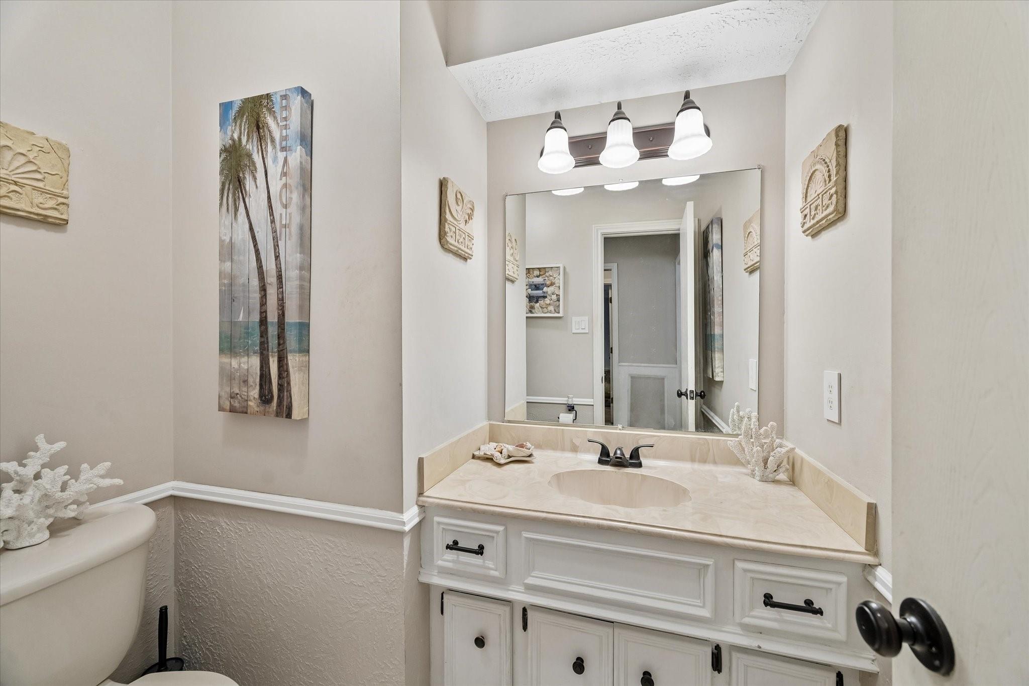 14615 Oak Bluff Court