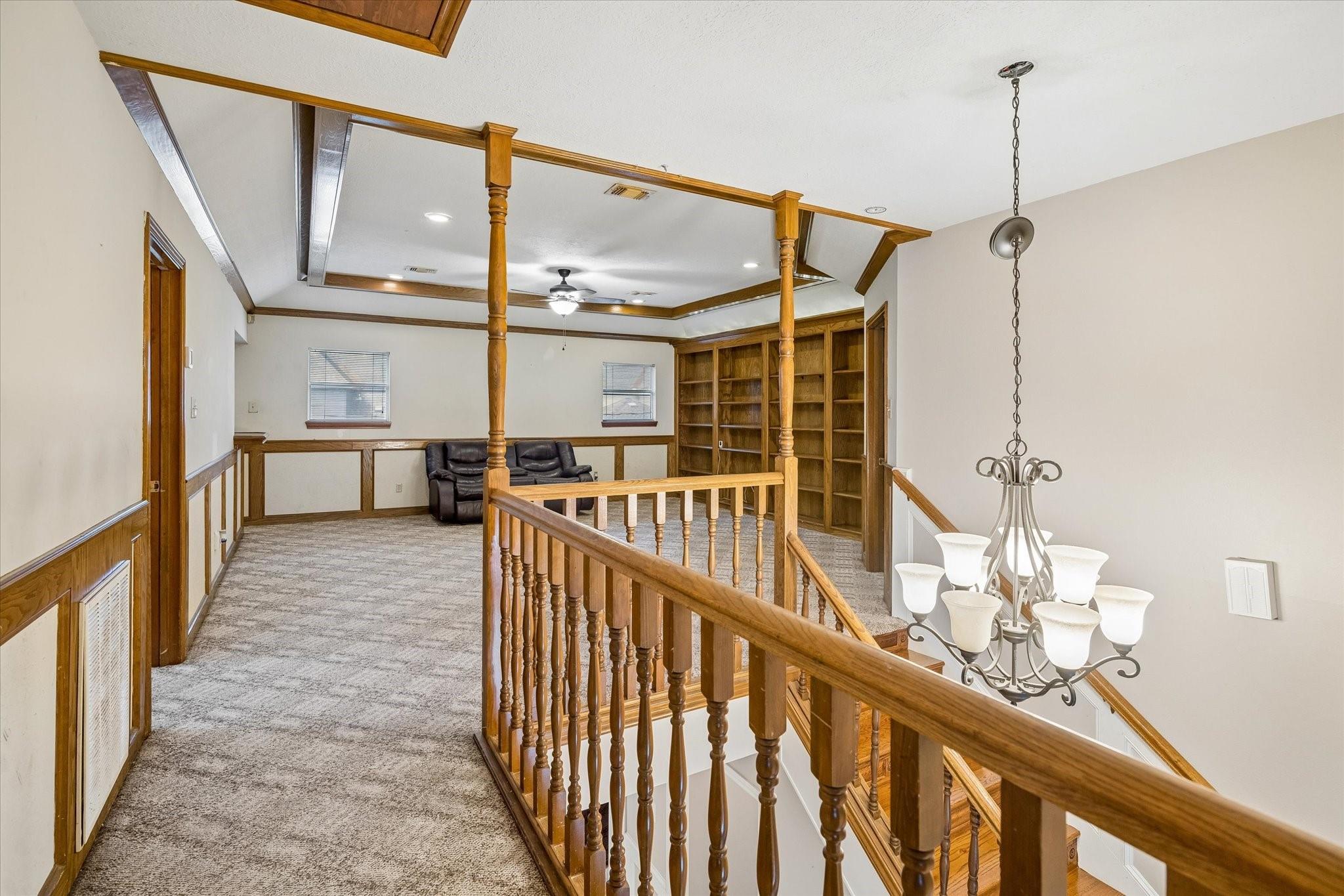 14615 Oak Bluff Court