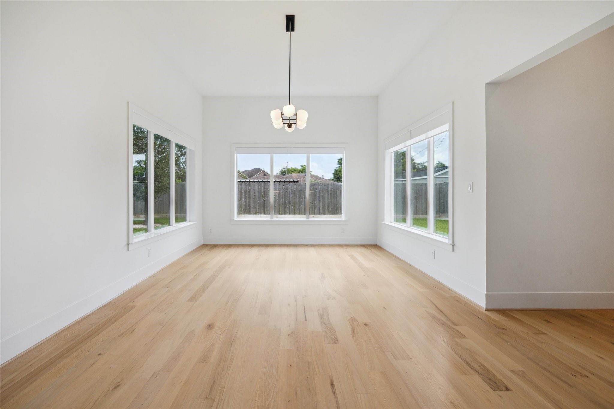 1419 Candlelight Lane