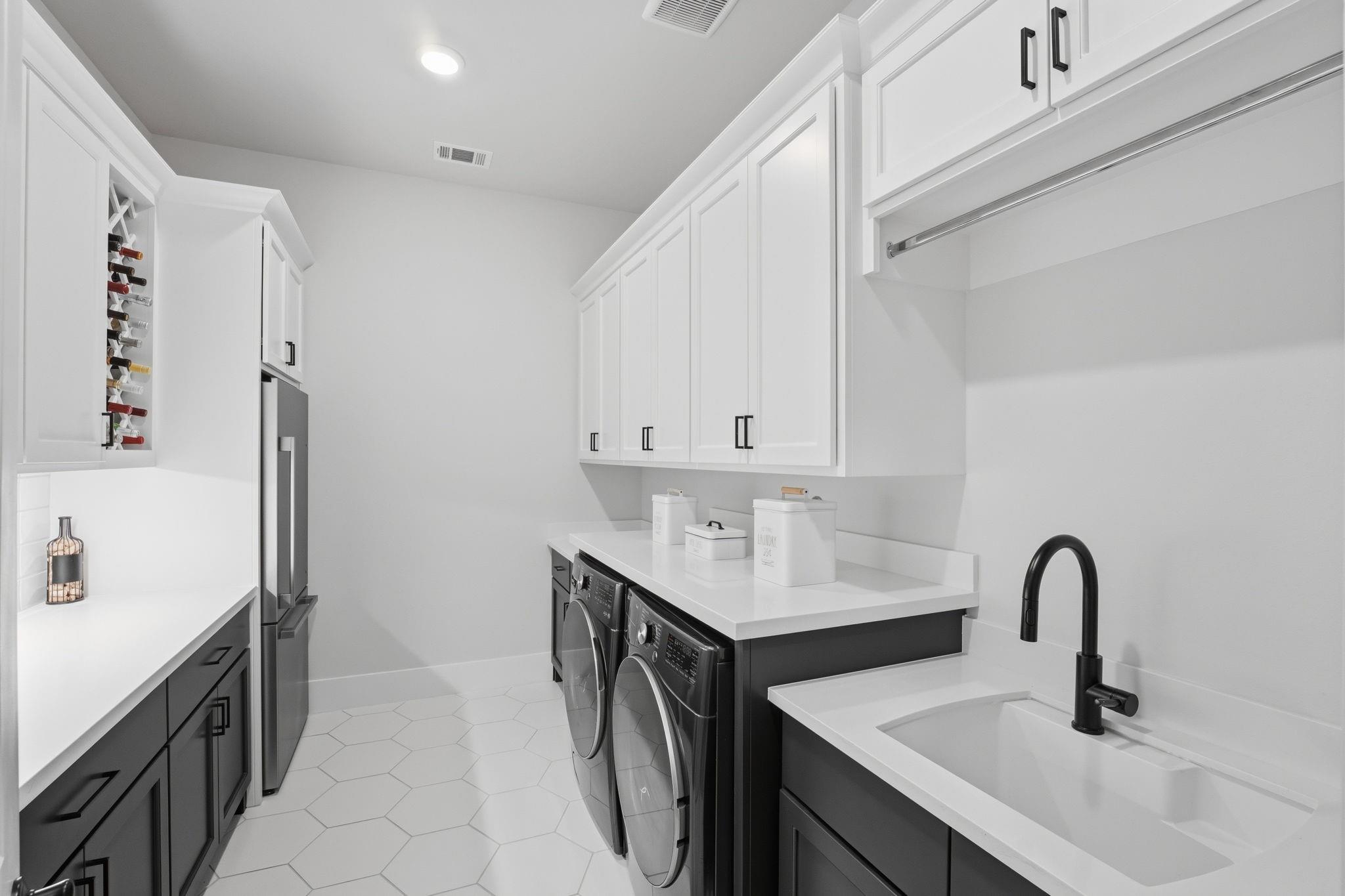 4708 Lorelai Lane