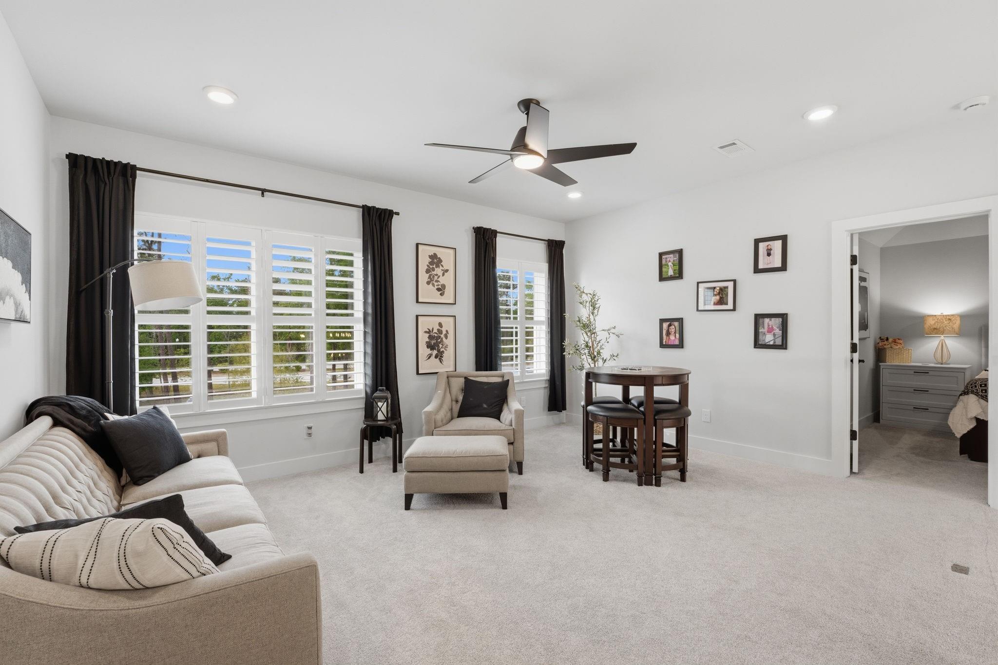 4708 Lorelai Lane